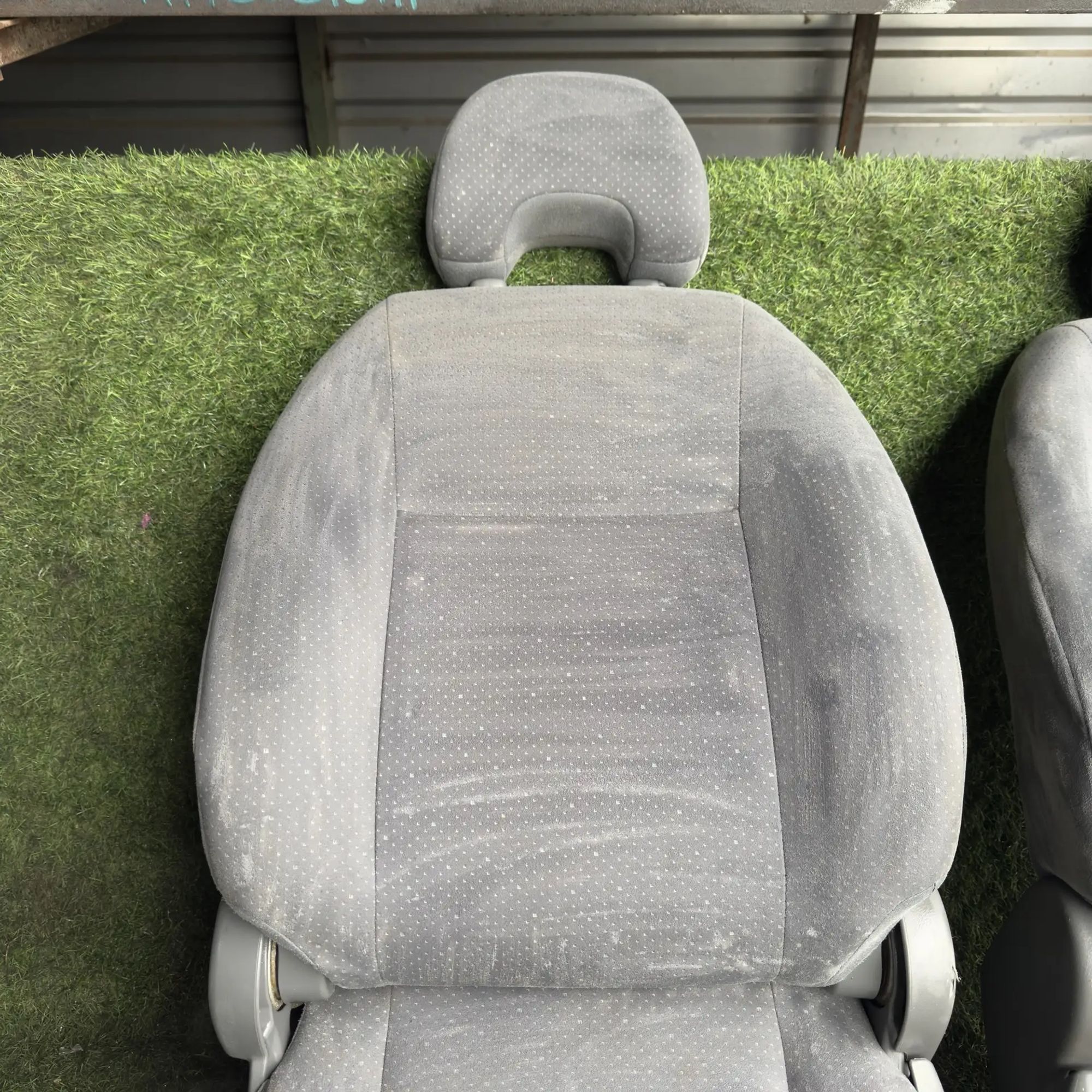https://ycs.partsauto.market/partsauto-images/thmbs/userImages/772e461030aea93f4dbb6447c0f924d3/part/f8137d89-948f-473c-824f-0332d40a0c24_1777965584552.jpg
