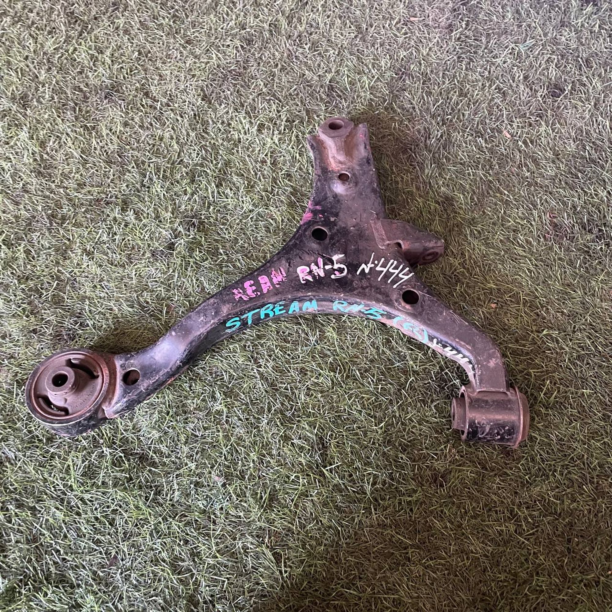 444 Рычаг передний левый нижний HONDA STREAM RN5, 1 рублей, Невинномысск