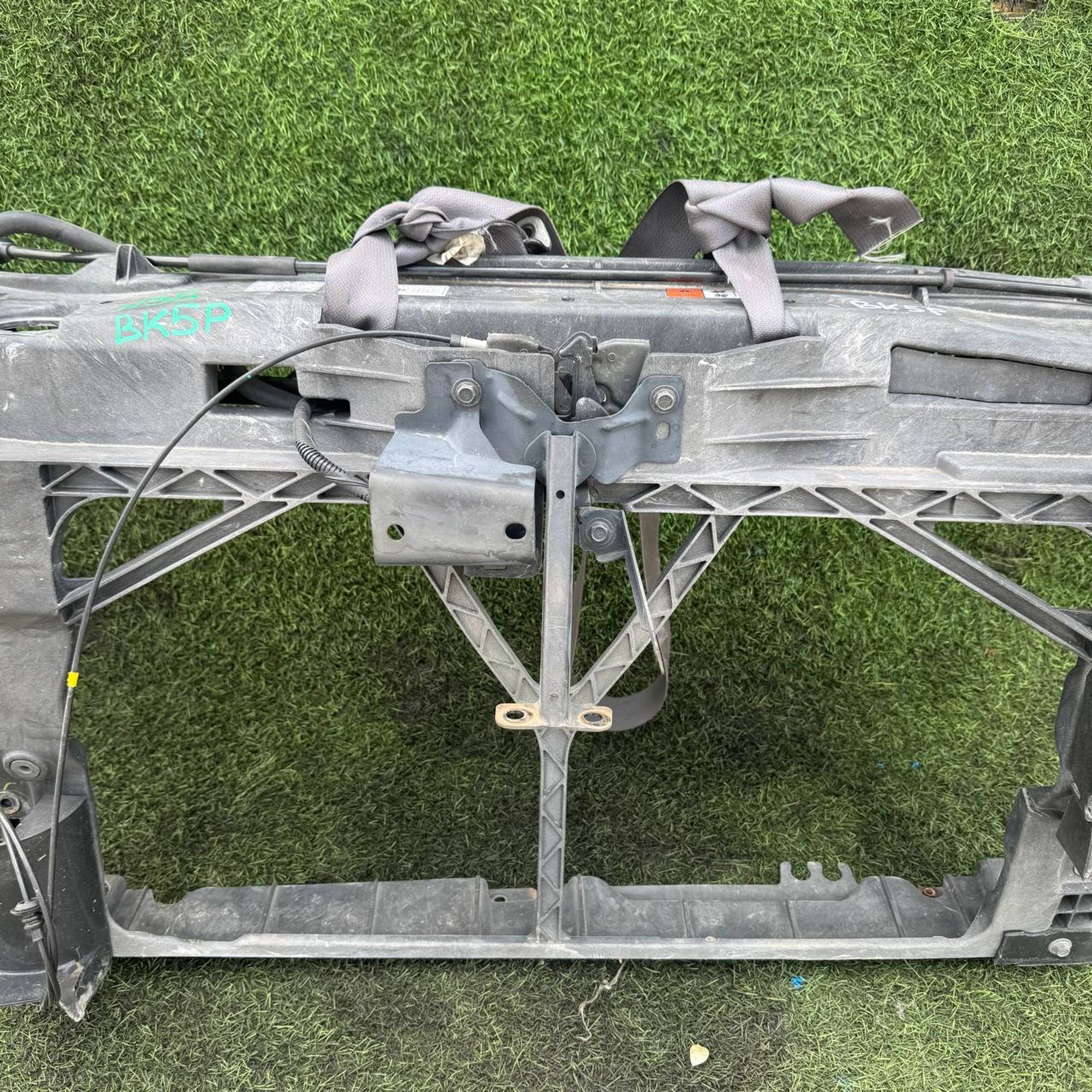 https://ycs.partsauto.market/partsauto-images/thmbs/userImages/772e461030aea93f4dbb6447c0f924d3/part/f8b76685-33e3-4417-bf93-5ba3c7c4501d_1748526283758.jpg