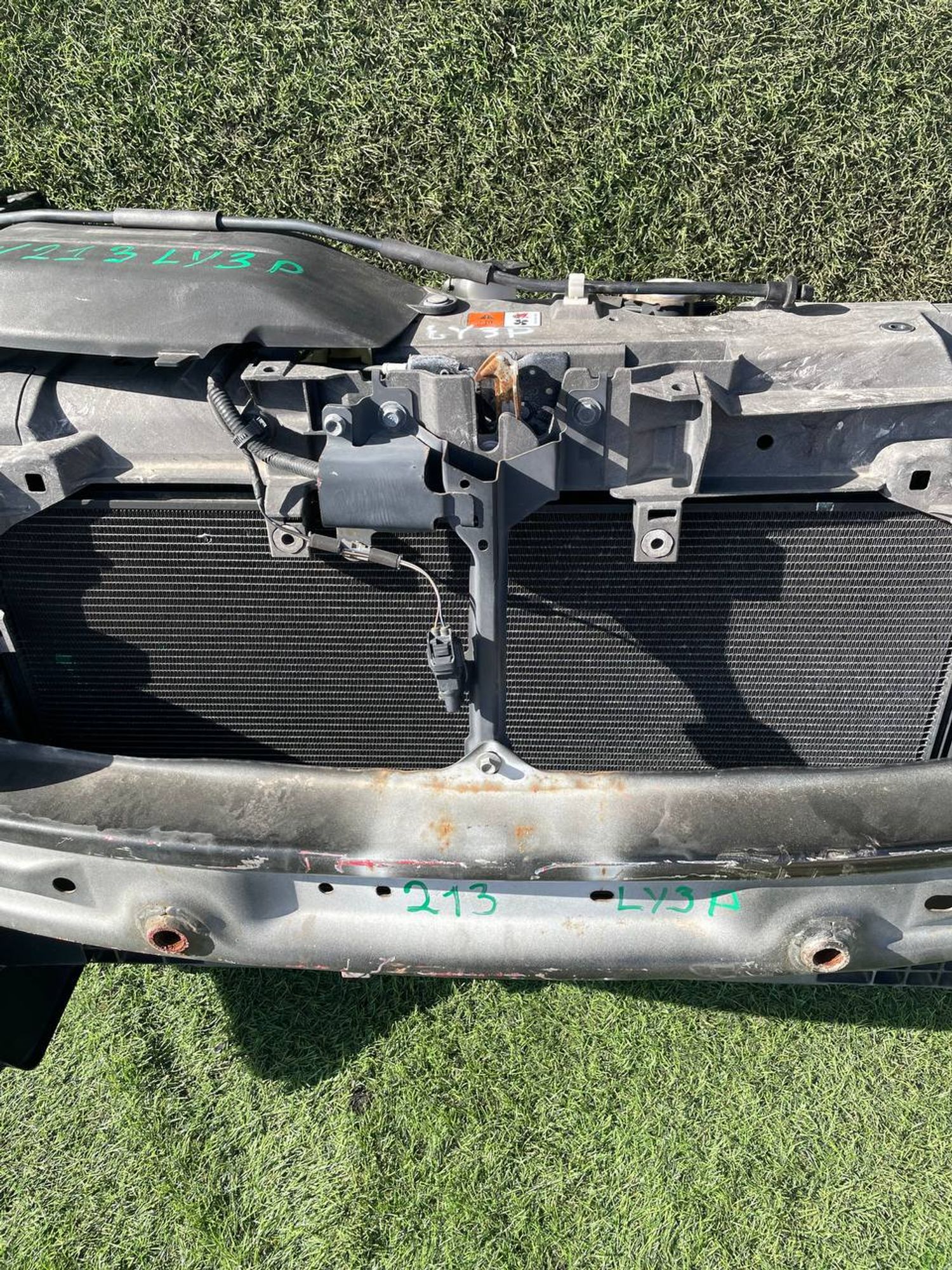 213 Усилитель бампера передний Mazda MPV LY3P 2.3 2WD, 4500 рублей, Невинномысск