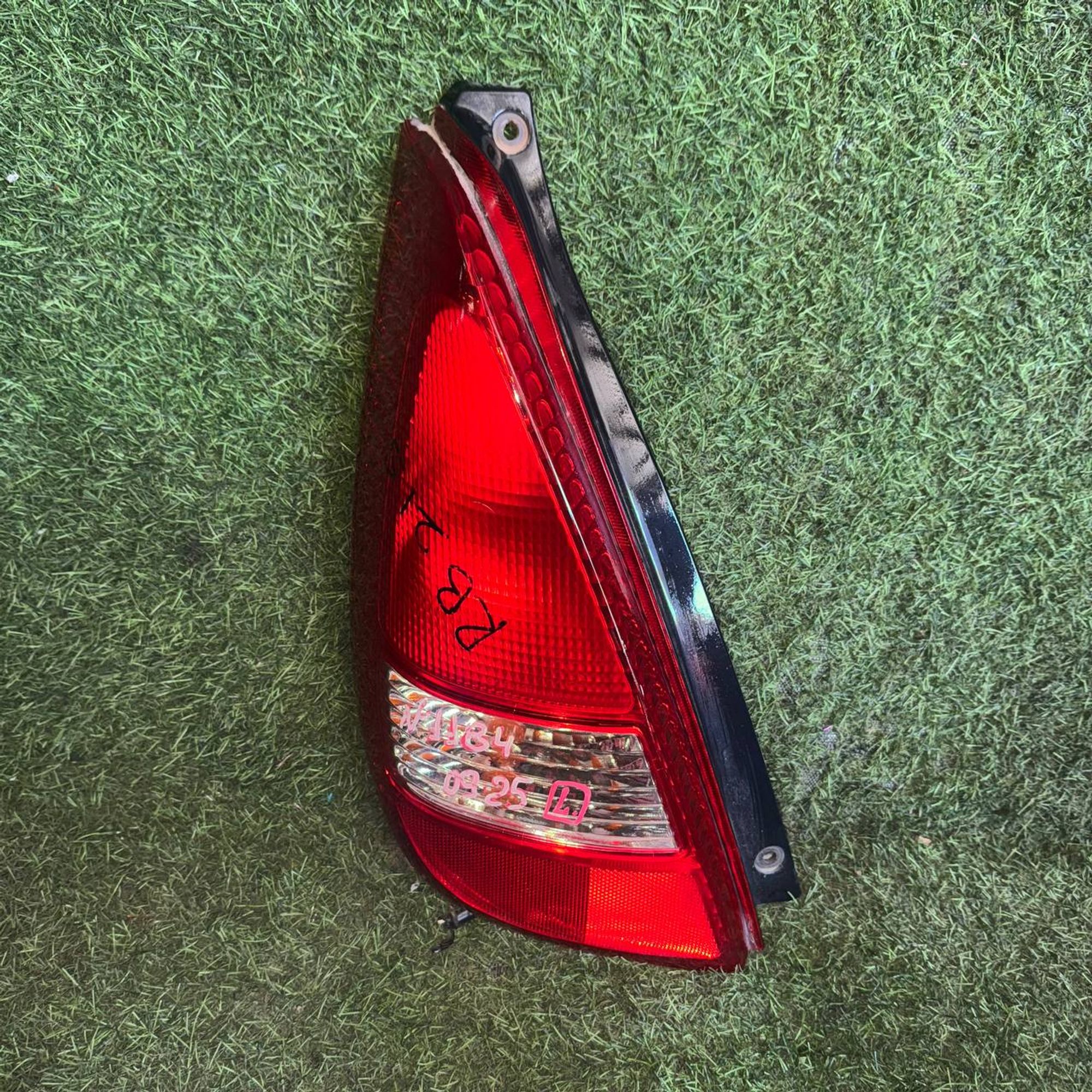 1184 Фонарь задний левый SUZUKI AERIO RB21S, 4500 рублей, Невинномысск