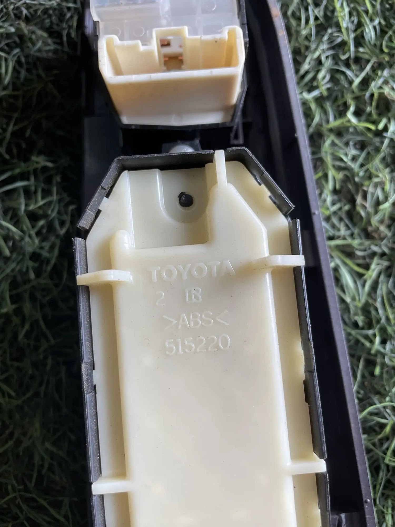 https://ycs.partsauto.market/partsauto-images/thmbs/userImages/772e461030aea93f4dbb6447c0f924d3/part/fa186280-3276-4b73-b750-9d5db8131e07_1778675473814.jpg