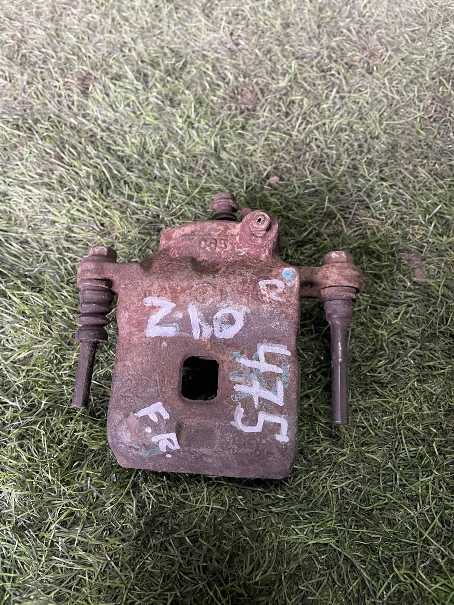 475 Суппорт тормозной передний правый NISSAN CUBE Z10, 3000 рублей, Невинномысск