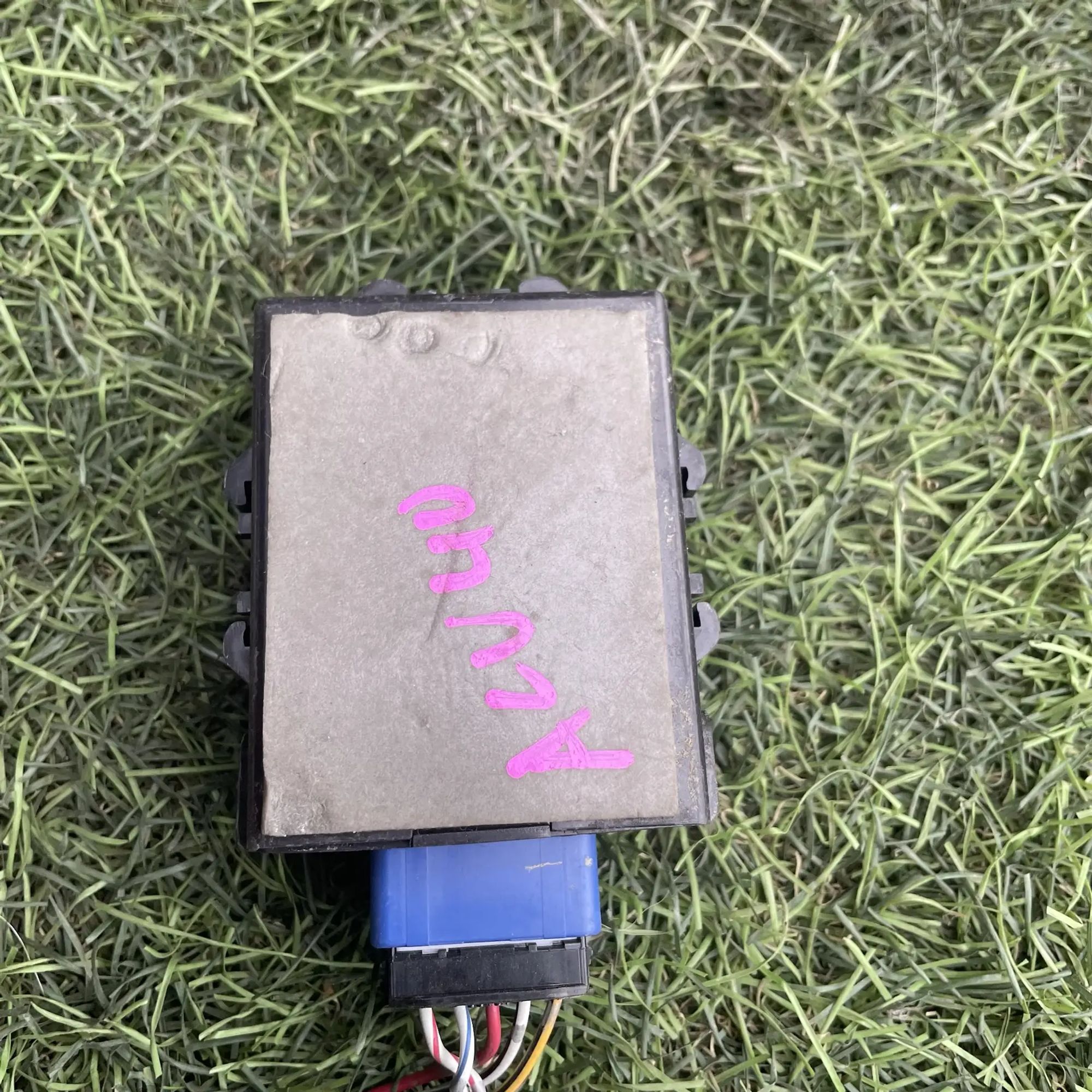 https://ycs.partsauto.market/partsauto-images/thmbs/userImages/772e461030aea93f4dbb6447c0f924d3/part/fade3acd-1a41-4d51-b09e-b670d1c9a7b5_1779105299368.jpg