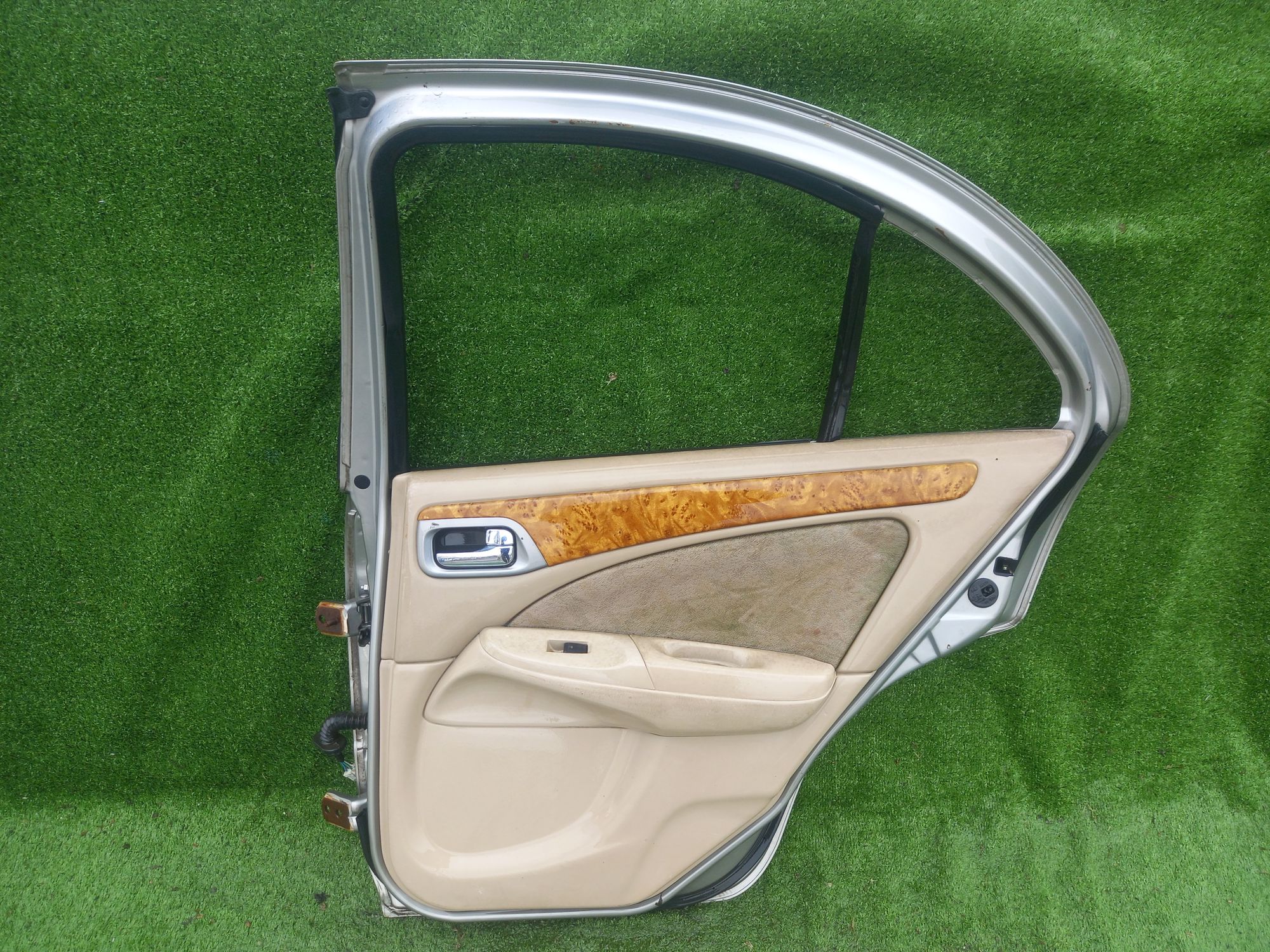 231 дверь на NISSAN BLUEBIRD SYLPHY FG10, 10500 рублей, Невинномысск