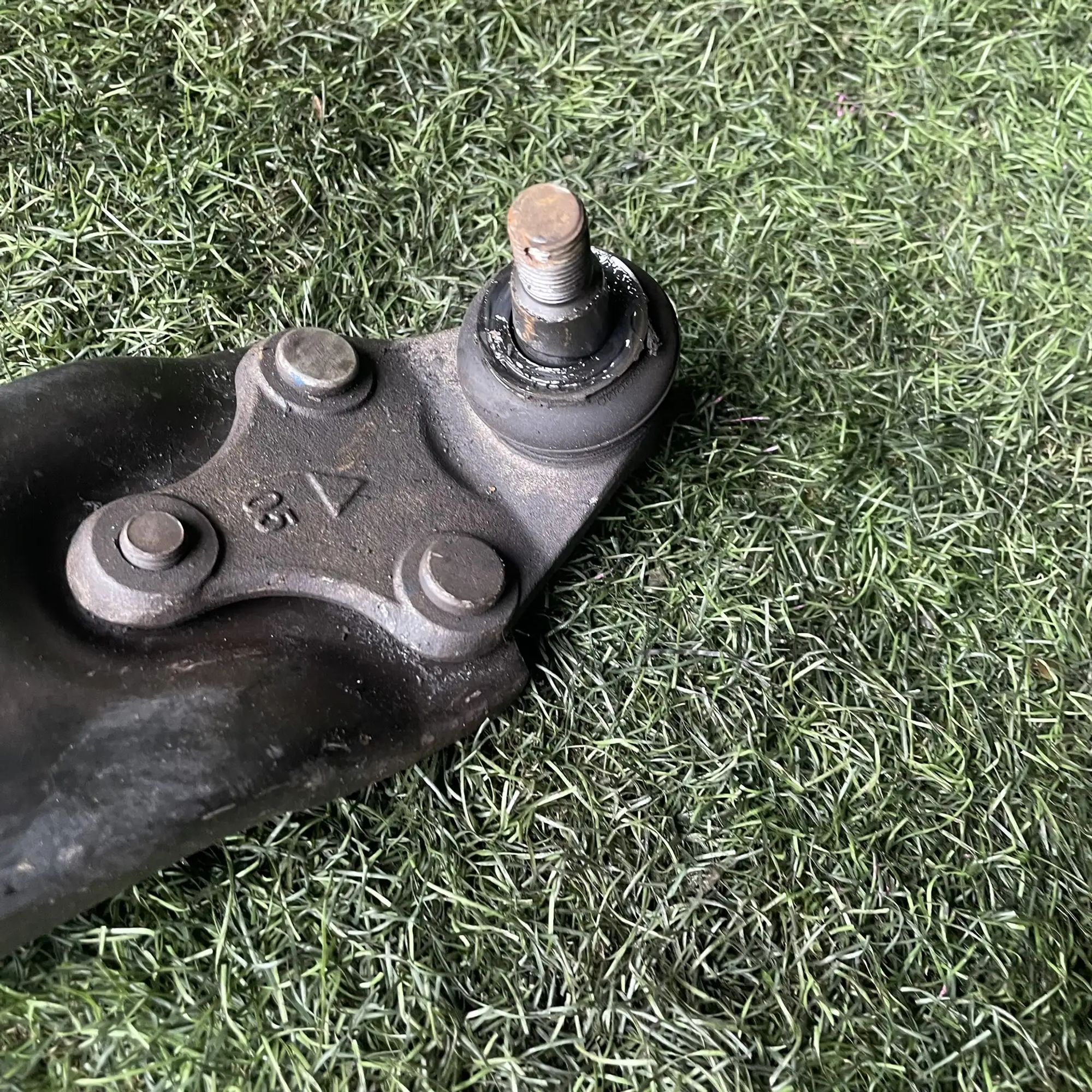 https://ycs.partsauto.market/partsauto-images/thmbs/userImages/772e461030aea93f4dbb6447c0f924d3/part/fb9449d8-477e-40e7-b56f-fda411395b04_1776935027960.jpg