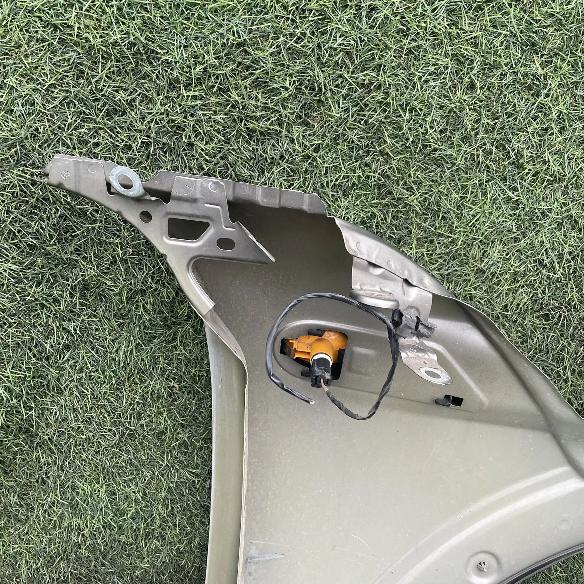 https://ycs.partsauto.market/partsauto-images/thmbs/userImages/772e461030aea93f4dbb6447c0f924d3/part/fb98e072-6260-44b3-9580-599daa6d20f3_1778833091486.jpg