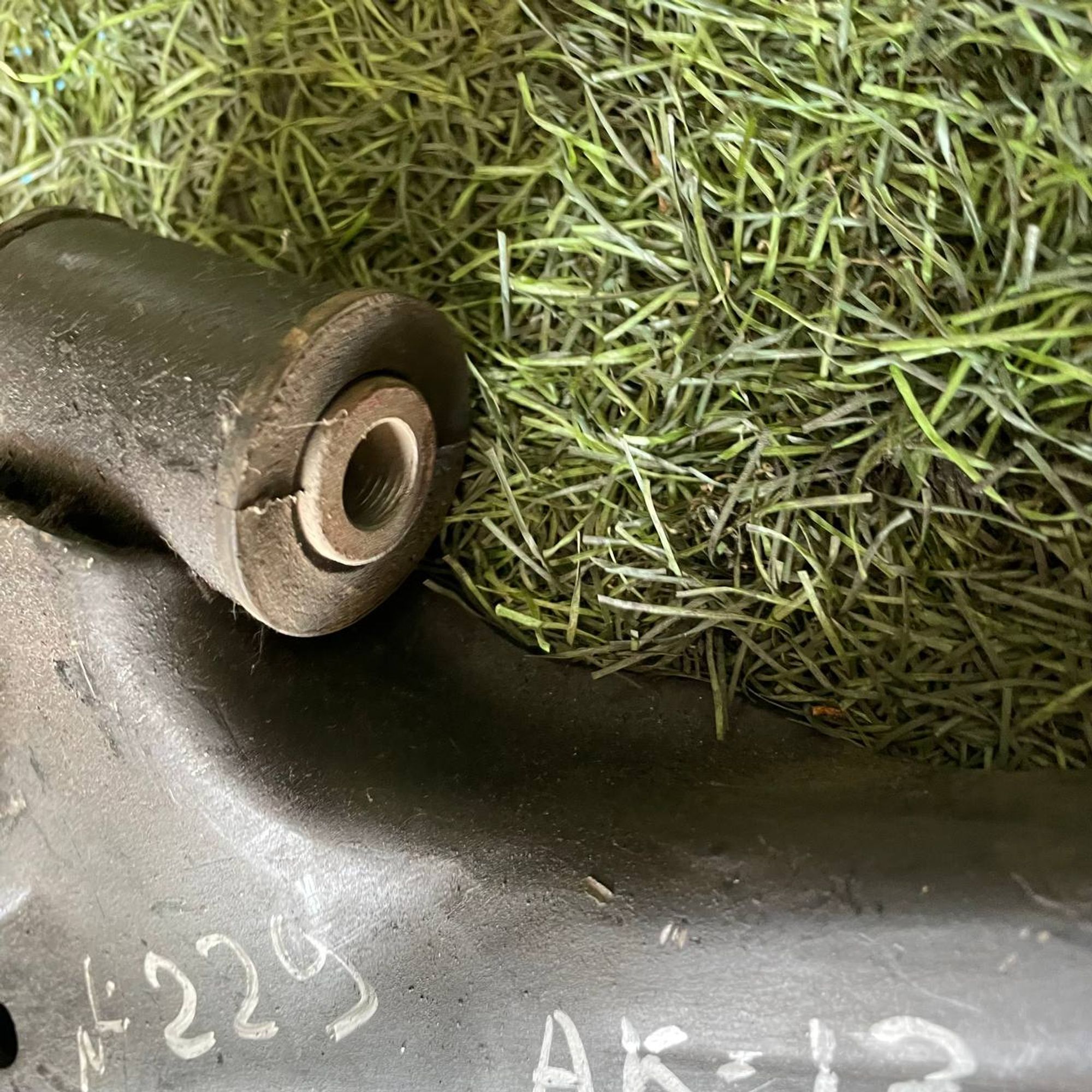 229 Рычаг передний левый нижний NISSAN MARCH AK12, 4000 рублей, Невинномысск