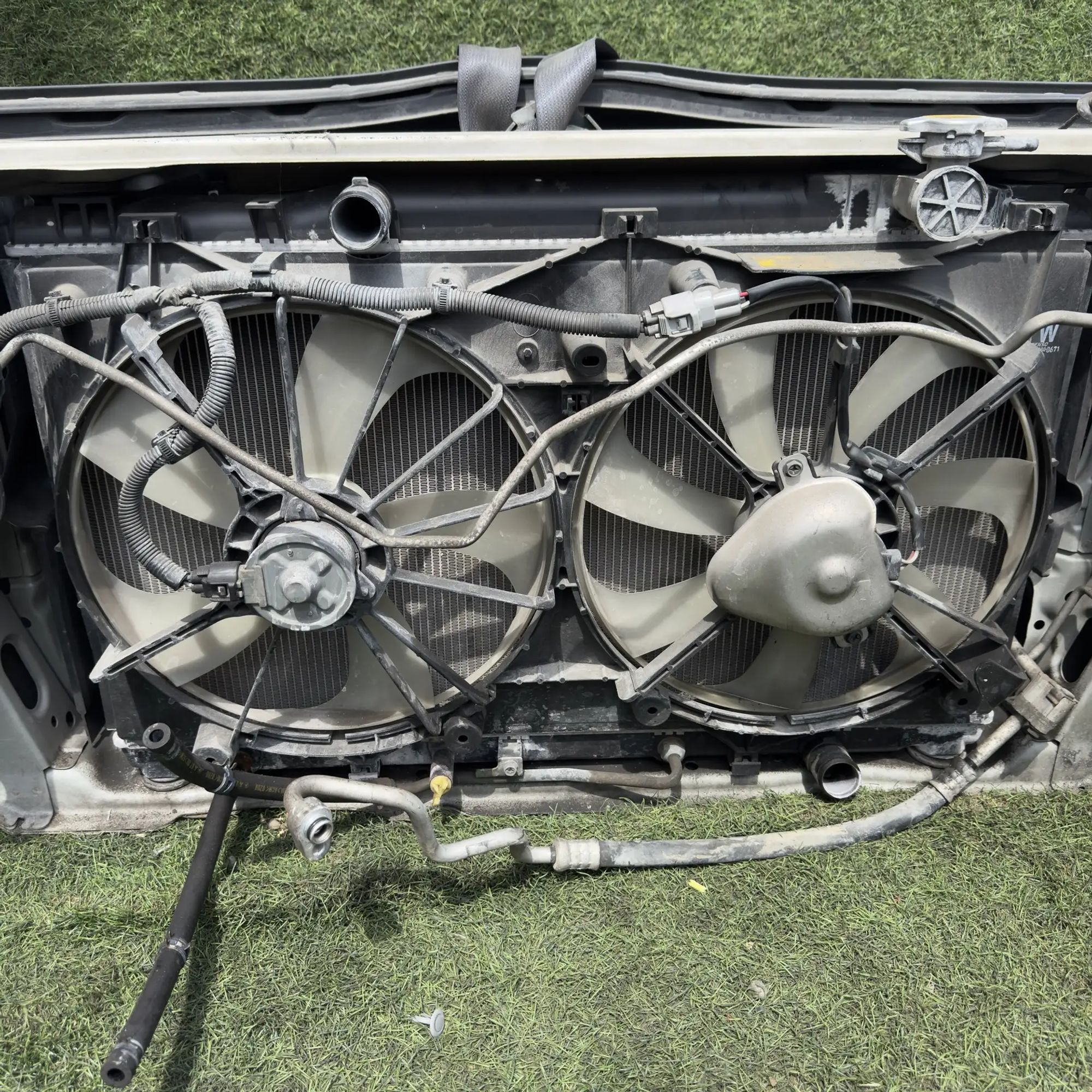 https://ycs.partsauto.market/partsauto-images/thmbs/userImages/772e461030aea93f4dbb6447c0f924d3/part/fbc3af19-0aaa-4fcf-b4be-a7f40b40a7b8_1778157003044.jpg