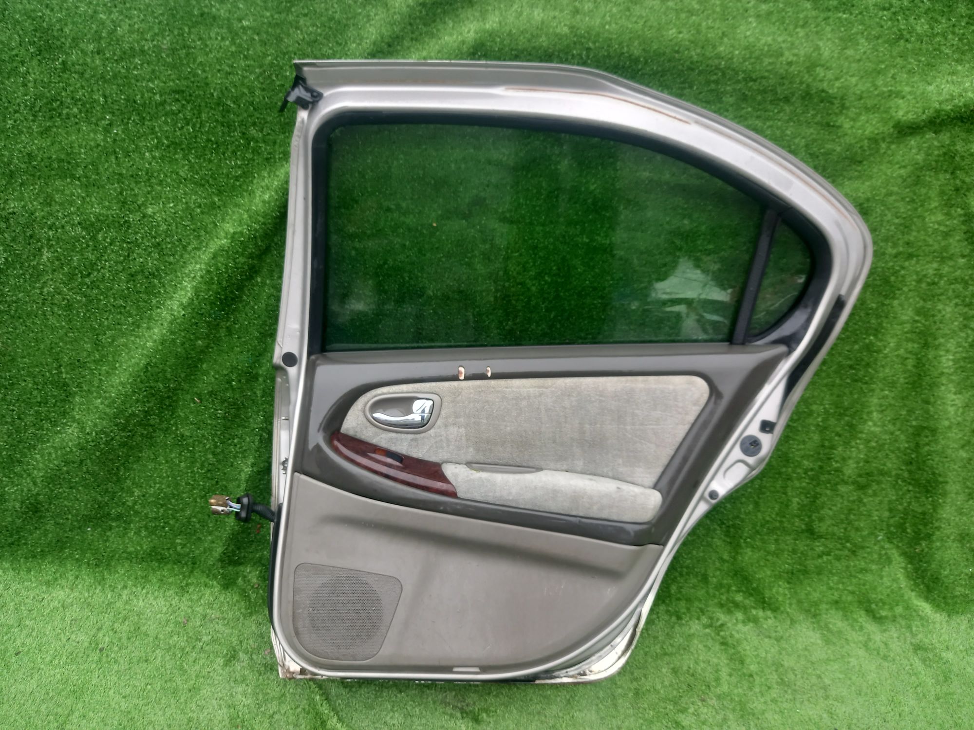 2074 дверь на NISSAN CEFIRO A33, 10500 рублей, Невинномысск