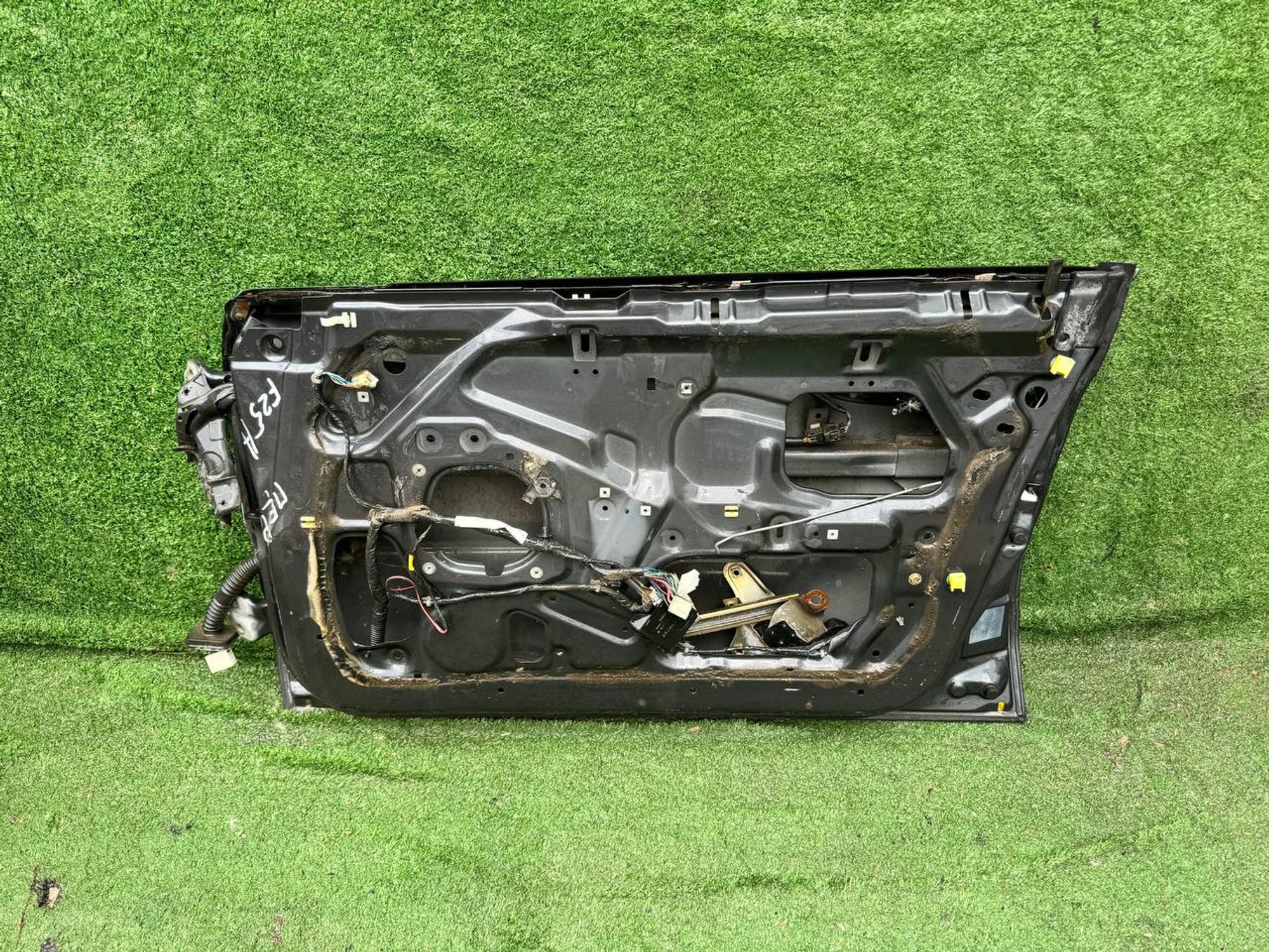 462 дверь на MITSUBISHI DIAMANTE F25A, 3500 рублей, Невинномысск