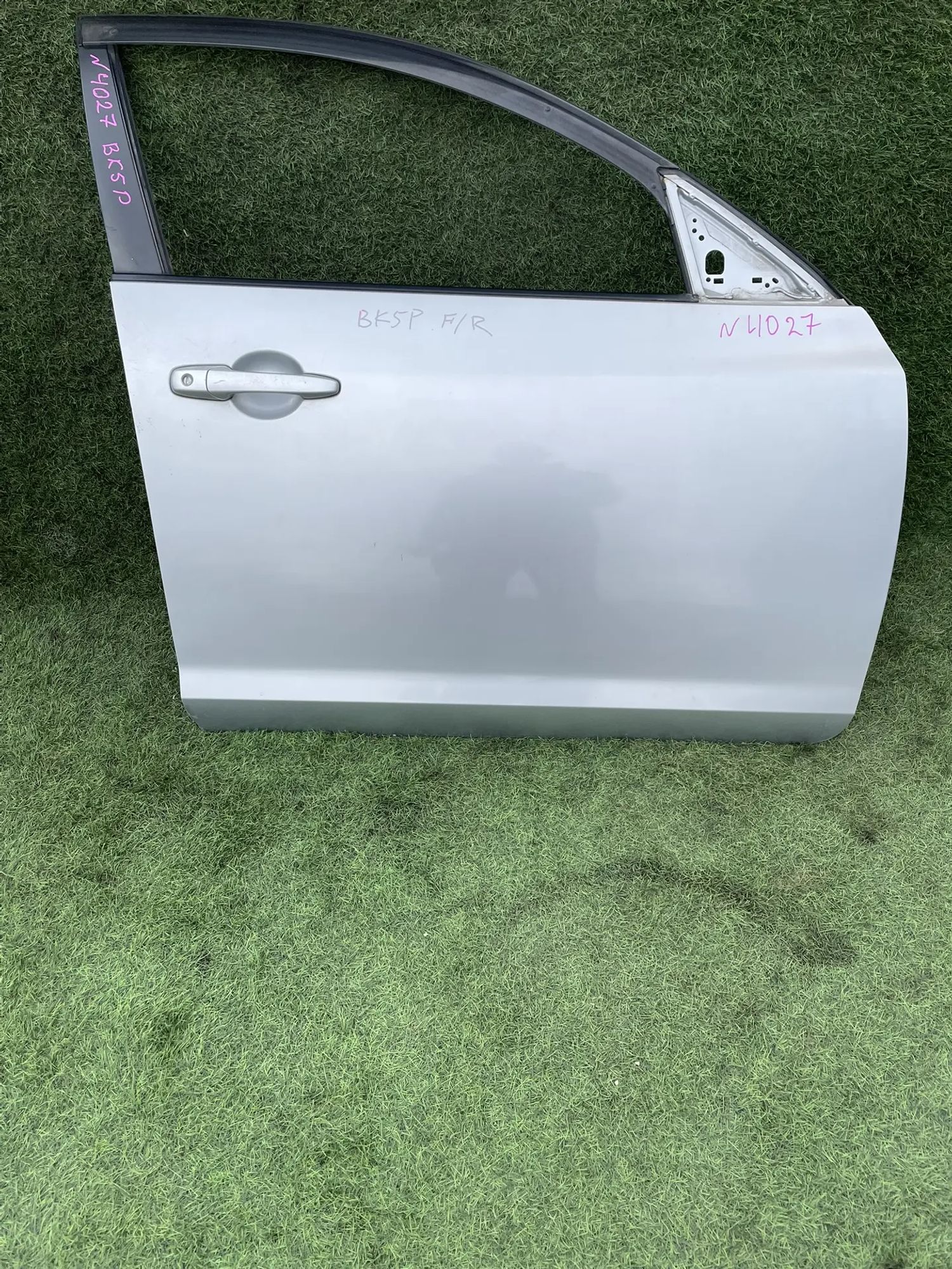 4027 Дверь передняя правая Mazda Axela BK5P ZY 2006, 13500 рублей, Невинномысск