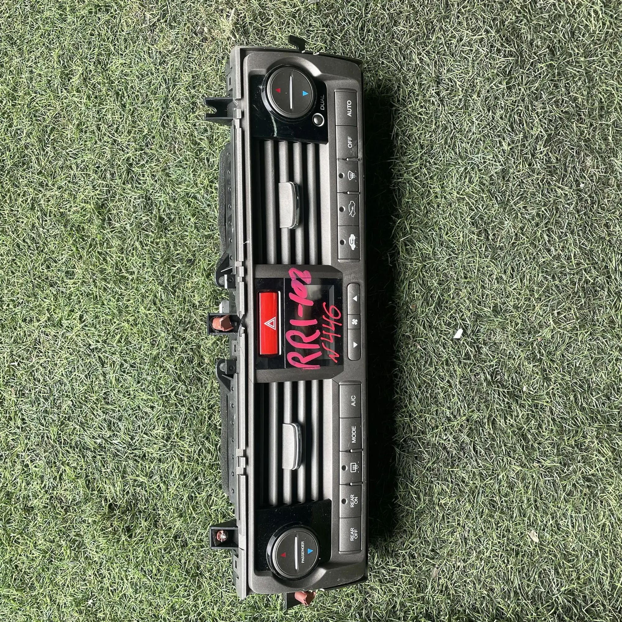 https://ycs.partsauto.market/partsauto-images/thmbs/userImages/772e461030aea93f4dbb6447c0f924d3/part/fdd7ff58-47e5-4c7e-a550-109deafabe44_1779098237261.jpg