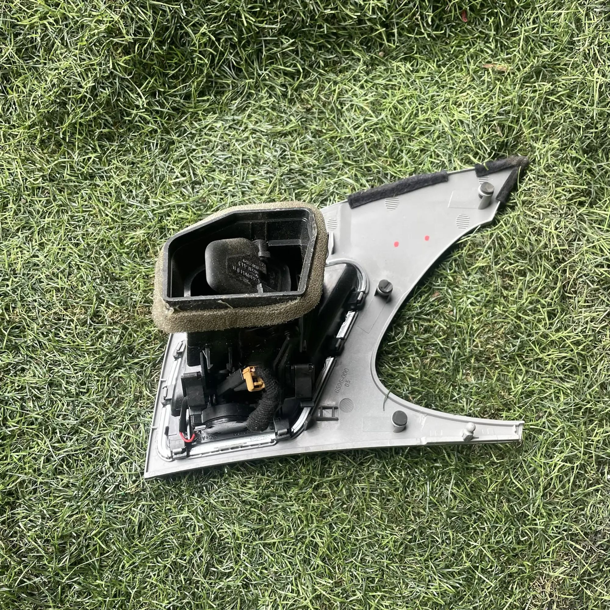 https://ycs.partsauto.market/partsauto-images/thmbs/userImages/772e461030aea93f4dbb6447c0f924d3/part/fde7f6b3-f2c4-40df-910a-a7a3e17ccbb2_1779094711461.jpg