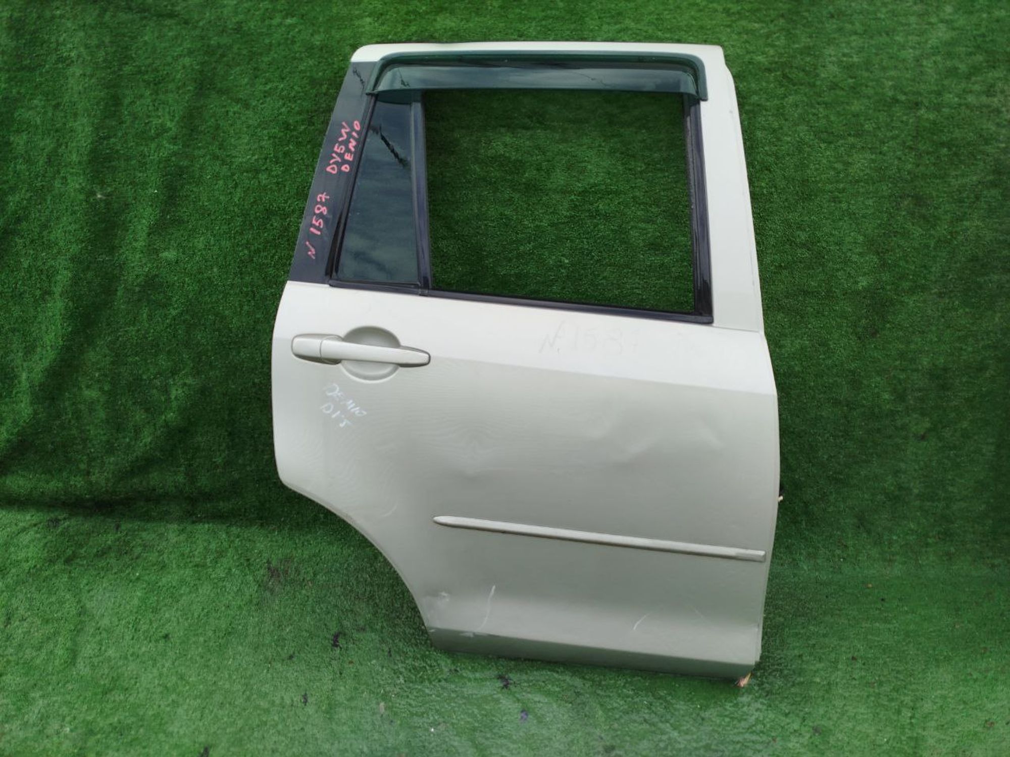 1587 дверь на MAZDA DEMIO DY5W, 9500 рублей, Невинномысск