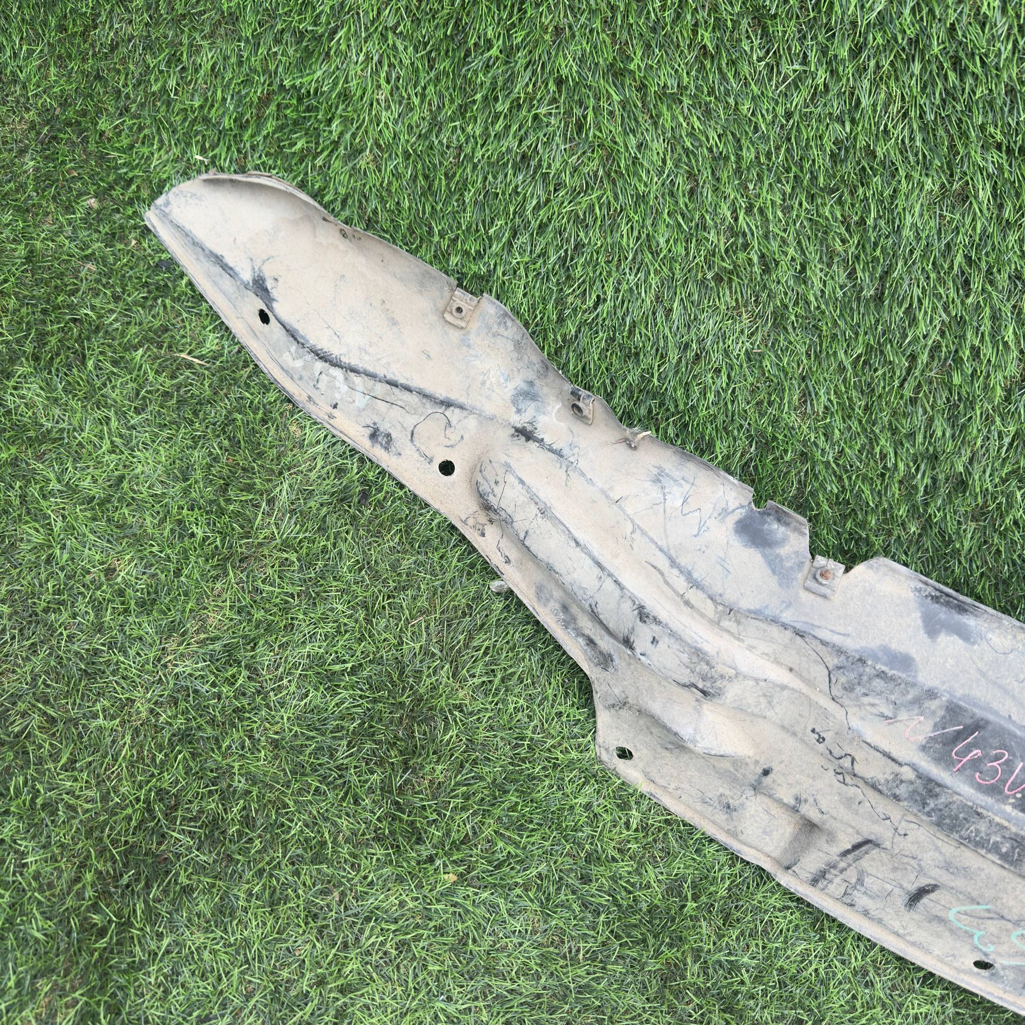 453 Подкрылок передний левый MITSUBISHI PAJERO V46W, 2500 рублей, Невинномысск