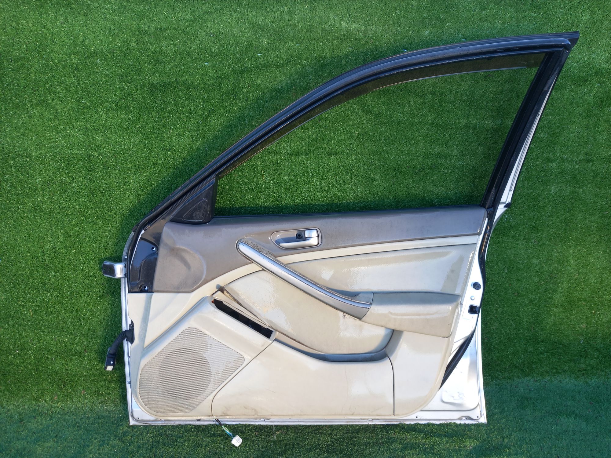 1725 дверь на NISSAN SKYLINE V35, 16500 рублей, Невинномысск