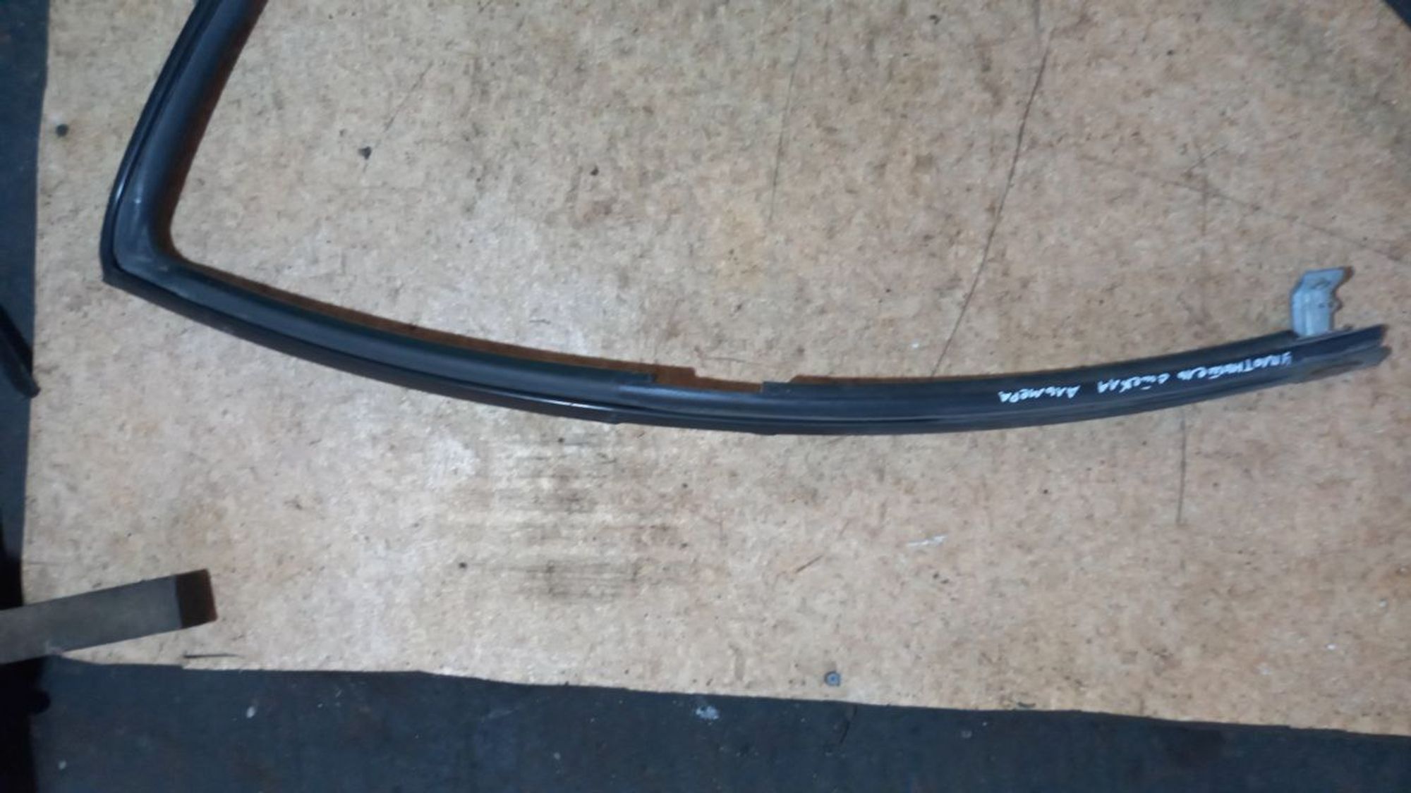 https://ycs.partsauto.market/partsauto-images/thmbs/userImages/7cfef6f3f711b4301ce5946b404c3455/part/046de1b4-8d66-4579-a03e-8b251ee170ae_1722792400460.jpg