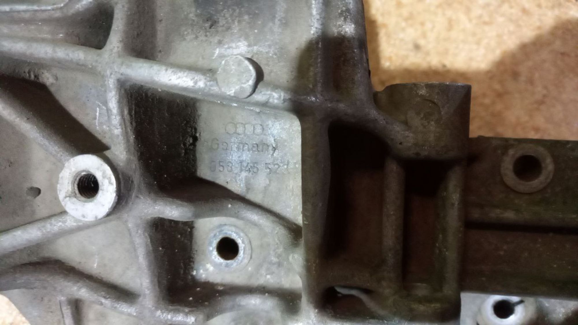 https://ycs.partsauto.market/partsauto-images/thmbs/userImages/7cfef6f3f711b4301ce5946b404c3455/part/04f96d82-727a-4038-8b4a-d607e0740a99_1709026558100.jpg