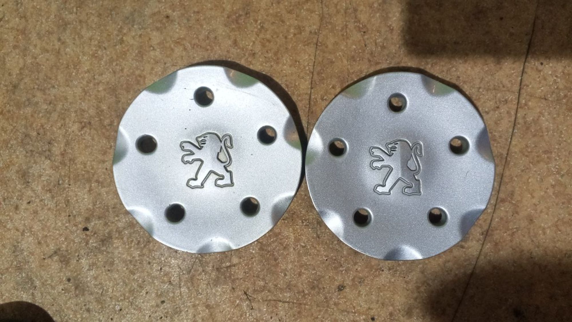 https://ycs.partsauto.market/partsauto-images/thmbs/userImages/7cfef6f3f711b4301ce5946b404c3455/part/05656037-d8f1-4187-ad22-93c838d5b2a0_1739351747817.jpg