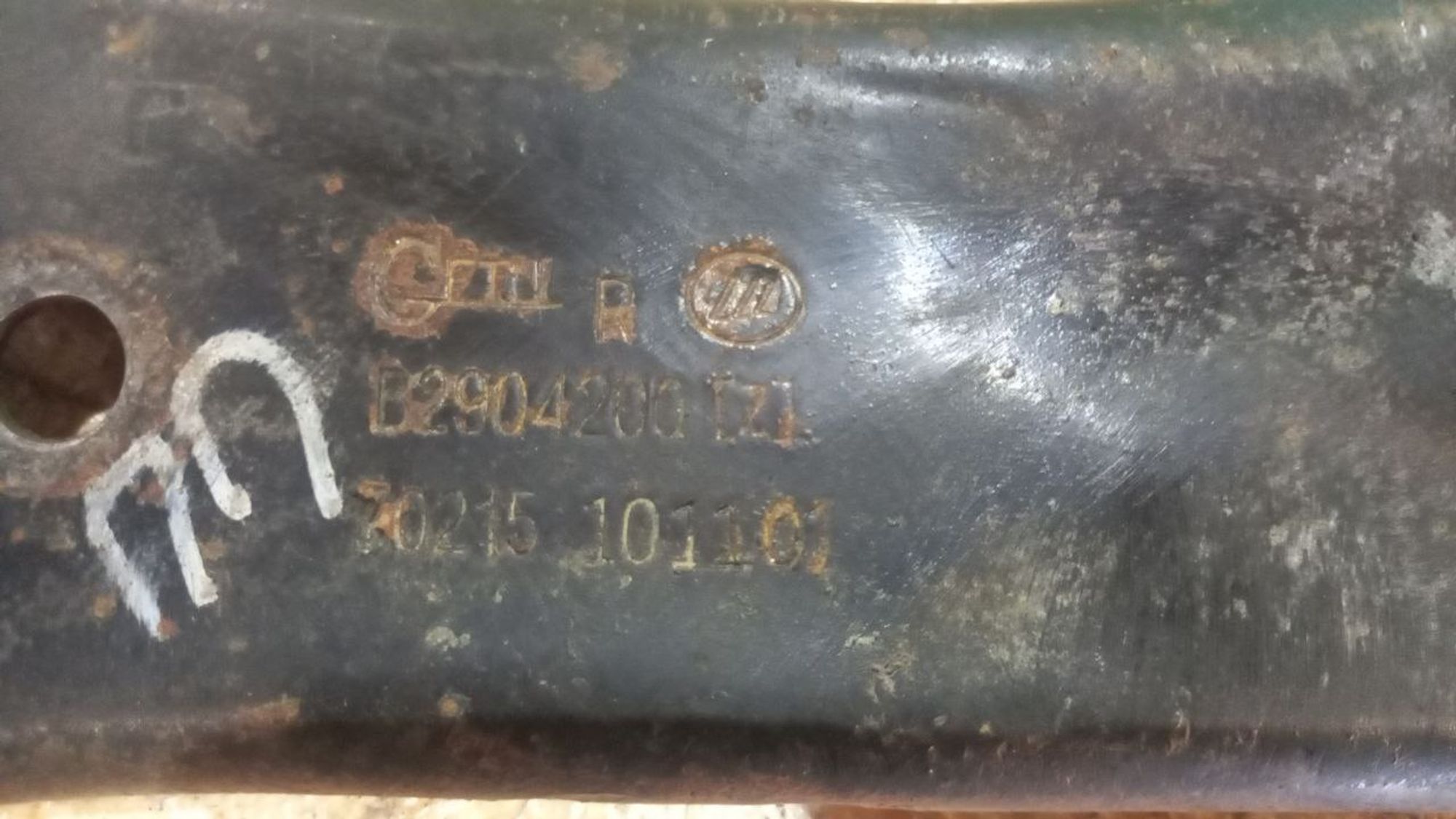 https://ycs.partsauto.market/partsauto-images/thmbs/userImages/7cfef6f3f711b4301ce5946b404c3455/part/0606d3b8-cb7f-435c-b023-a4c8822b4d12_1718272309273.jpg