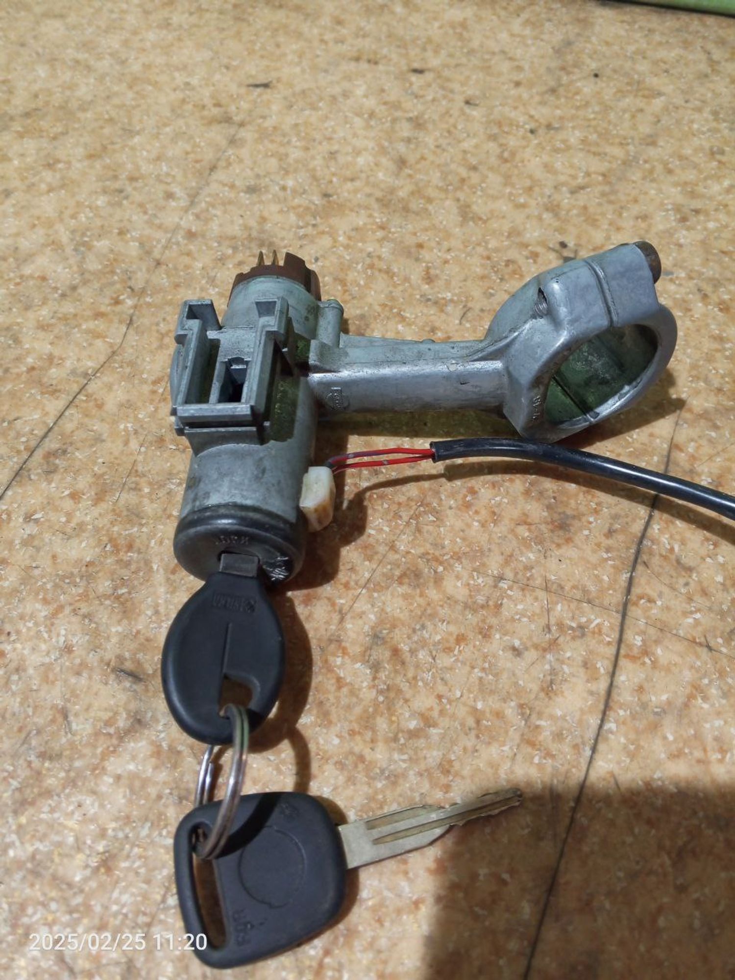 https://ycs.partsauto.market/partsauto-images/thmbs/userImages/7cfef6f3f711b4301ce5946b404c3455/part/09748ed9-4775-4051-9027-983d679904fd_1740481128550.jpg
