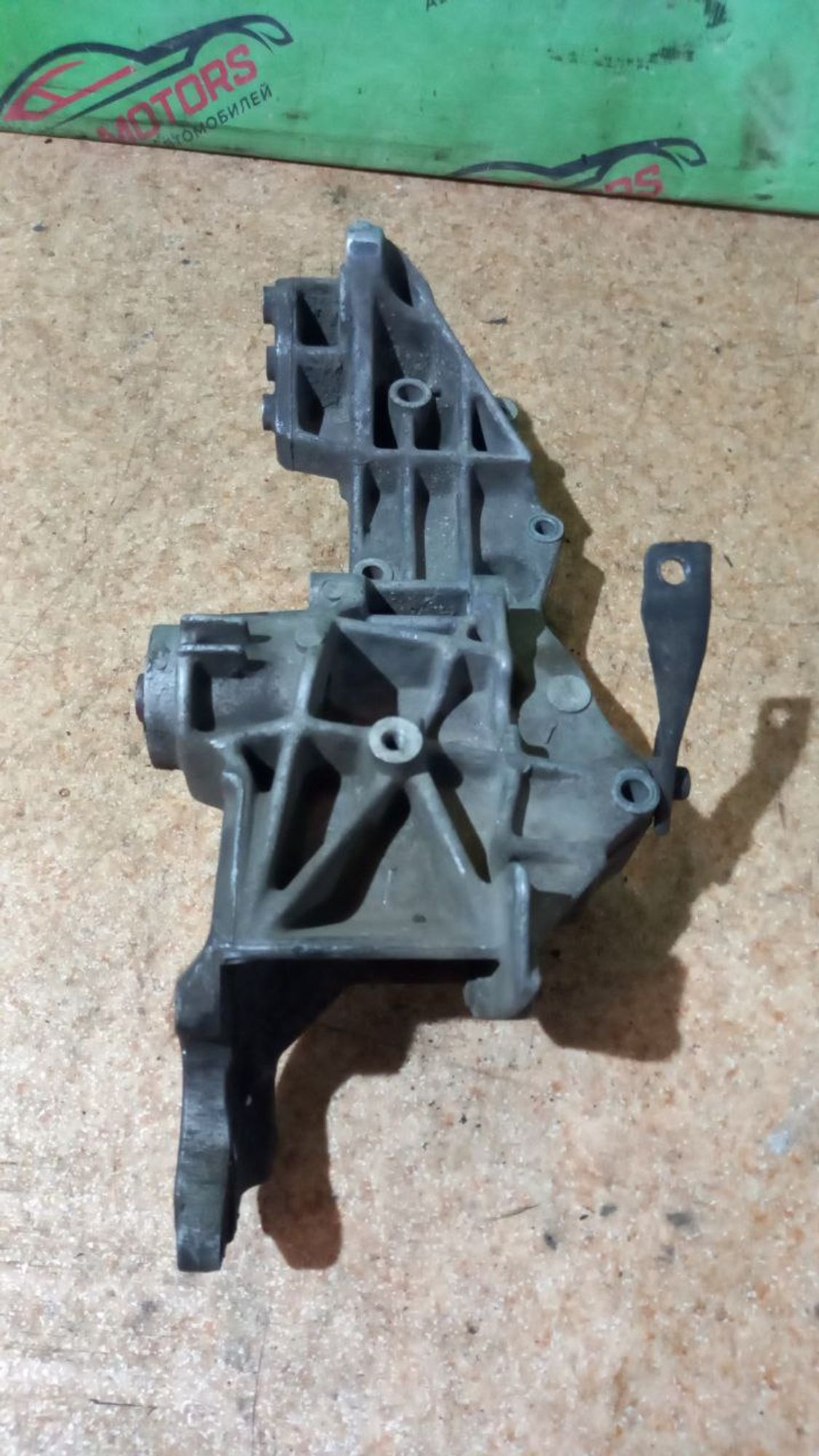 https://ycs.partsauto.market/partsauto-images/thmbs/userImages/7cfef6f3f711b4301ce5946b404c3455/part/09792dab-8747-4117-84bf-97a8ad4f8ab0_1709026557422.jpg