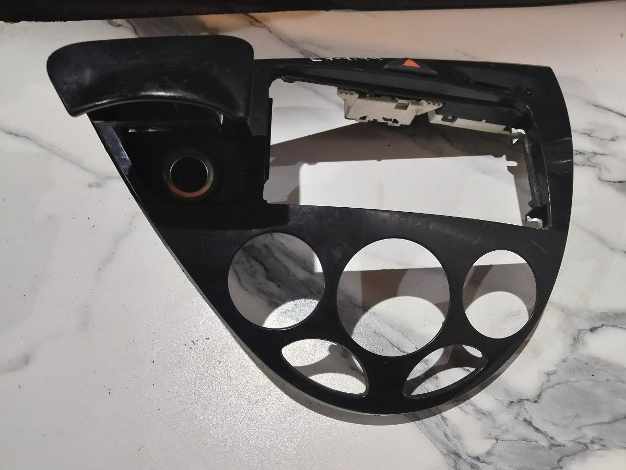 https://ycs.partsauto.market/partsauto-images/thmbs/userImages/7cfef6f3f711b4301ce5946b404c3455/part/0ef6f397-71d6-43c8-9dd5-d2b917dfbdd1_1730536964400.jpg