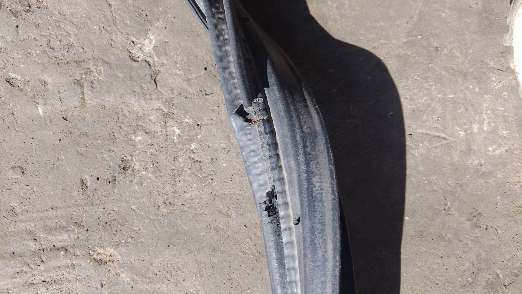 https://ycs.partsauto.market/partsauto-images/thmbs/userImages/7cfef6f3f711b4301ce5946b404c3455/part/13c8b748-9324-4fd8-93b8-e84575427b74_1726662214957.jpg