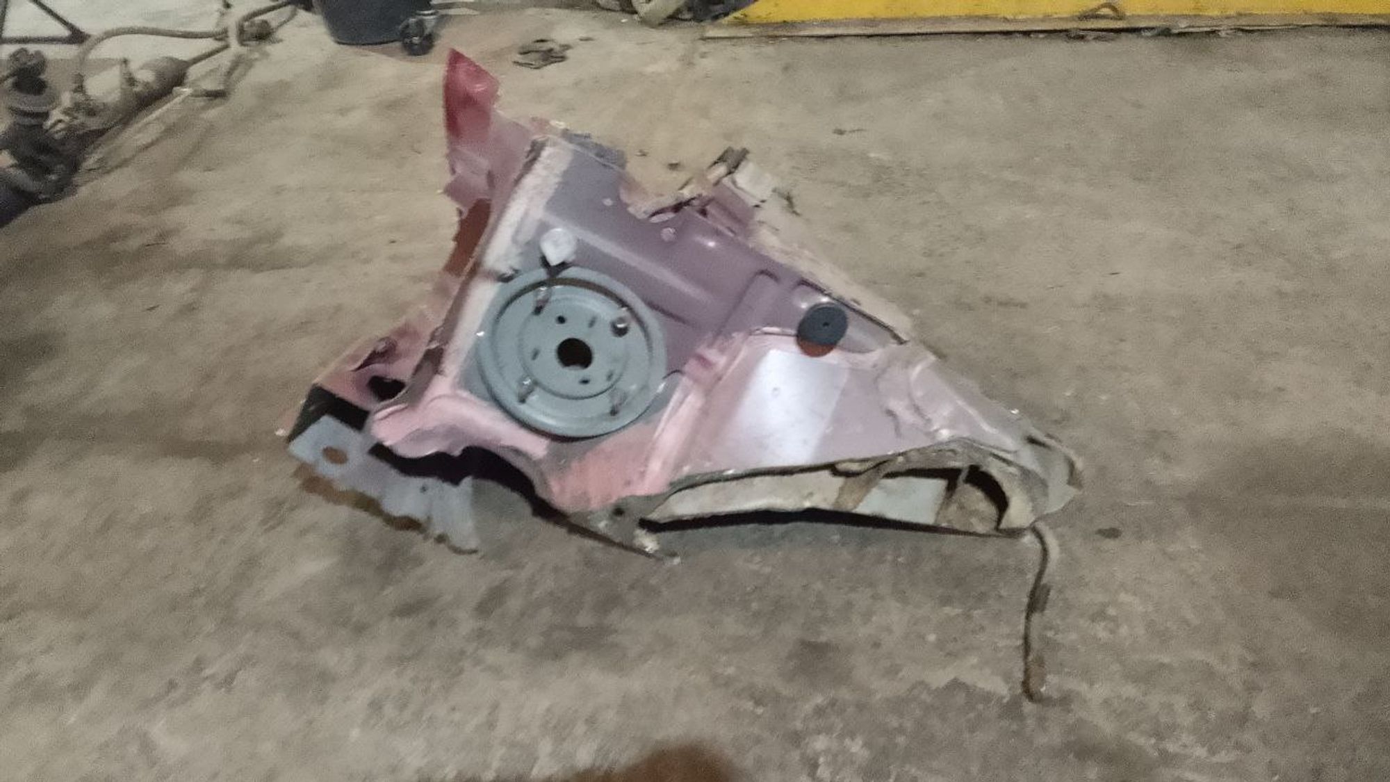 https://ycs.partsauto.market/partsauto-images/thmbs/userImages/7cfef6f3f711b4301ce5946b404c3455/part/15ec97f7-a499-426d-9154-1778c00cf6e7_1731567466255.jpg