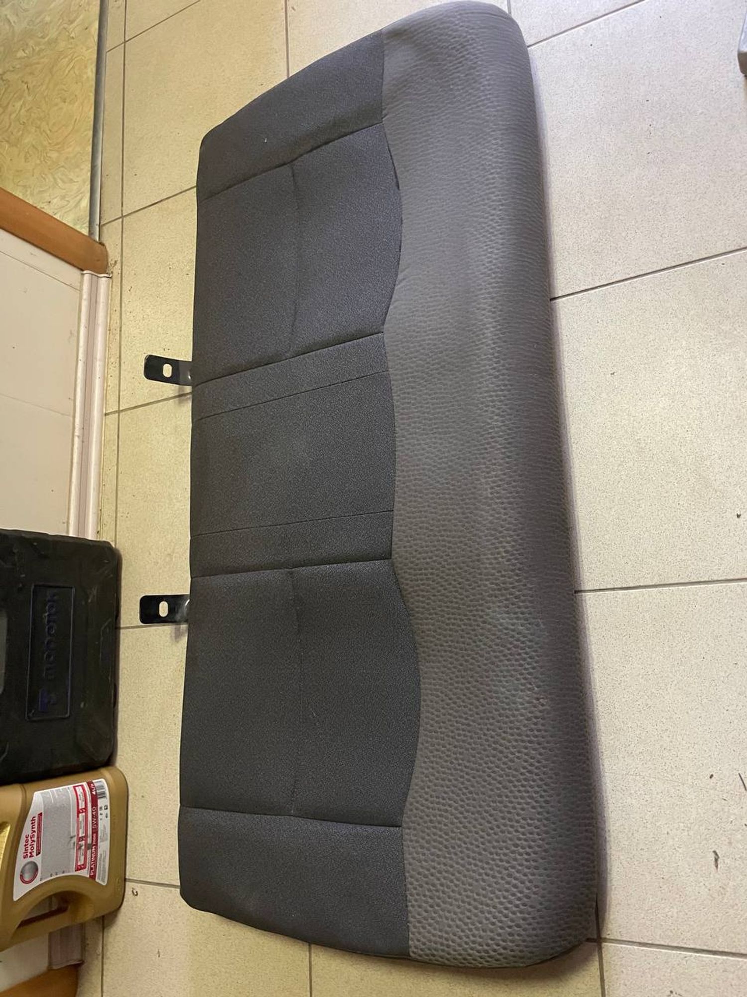 https://ycs.partsauto.market/partsauto-images/thmbs/userImages/7cfef6f3f711b4301ce5946b404c3455/part/19ea88ef-adeb-43b6-908f-20254620f44d_1787002230912.jpg