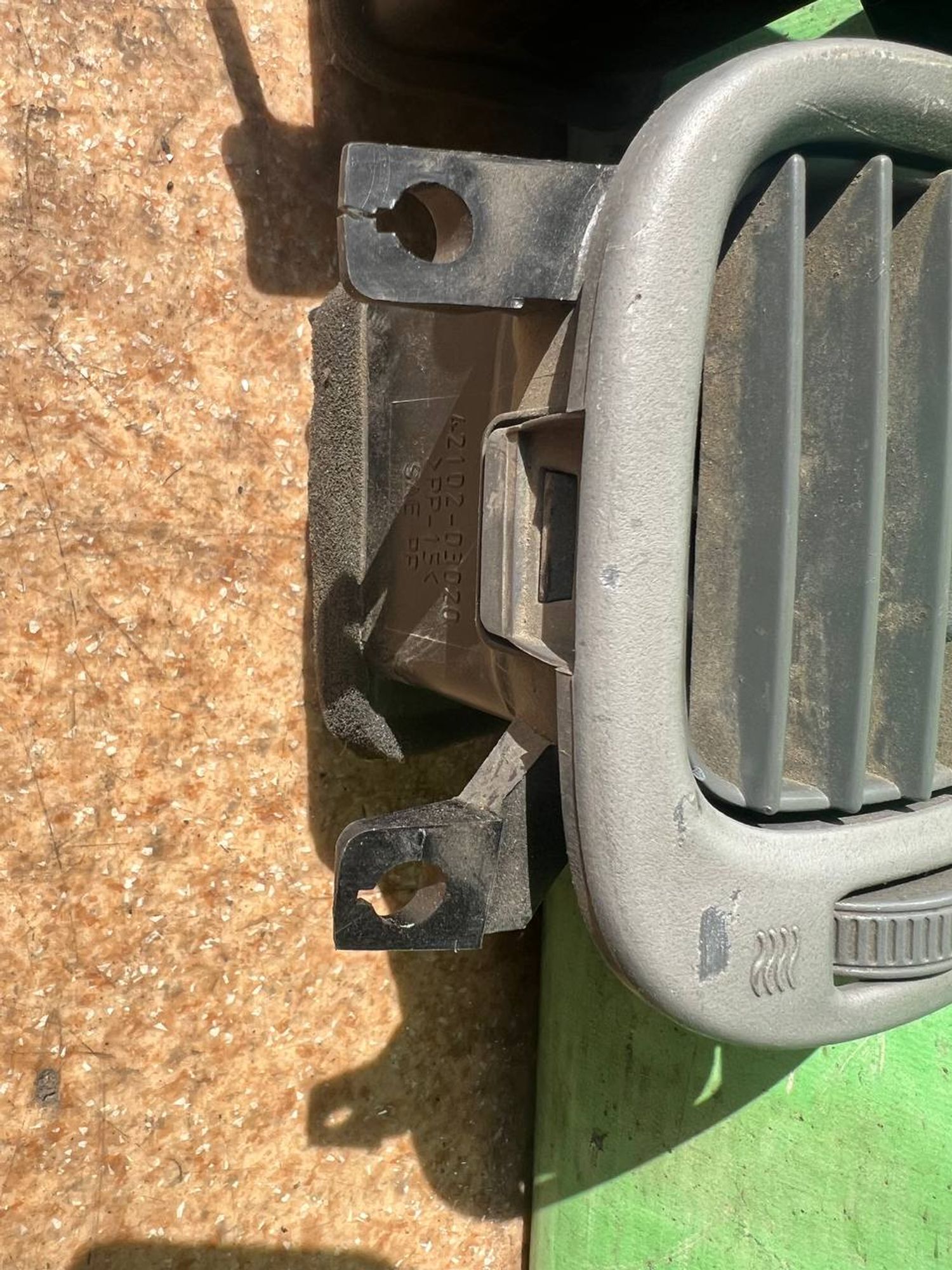https://ycs.partsauto.market/partsauto-images/thmbs/userImages/7cfef6f3f711b4301ce5946b404c3455/part/1ceef4b3-80c0-4ea3-ae9d-f5cf78419c9f_1712343790455.jpg