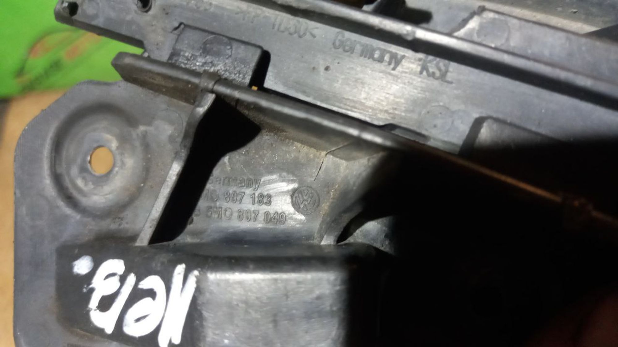 https://ycs.partsauto.market/partsauto-images/thmbs/userImages/7cfef6f3f711b4301ce5946b404c3455/part/1e279397-a7b8-4cd6-9071-0f5f857333a5_1712596173957.jpg