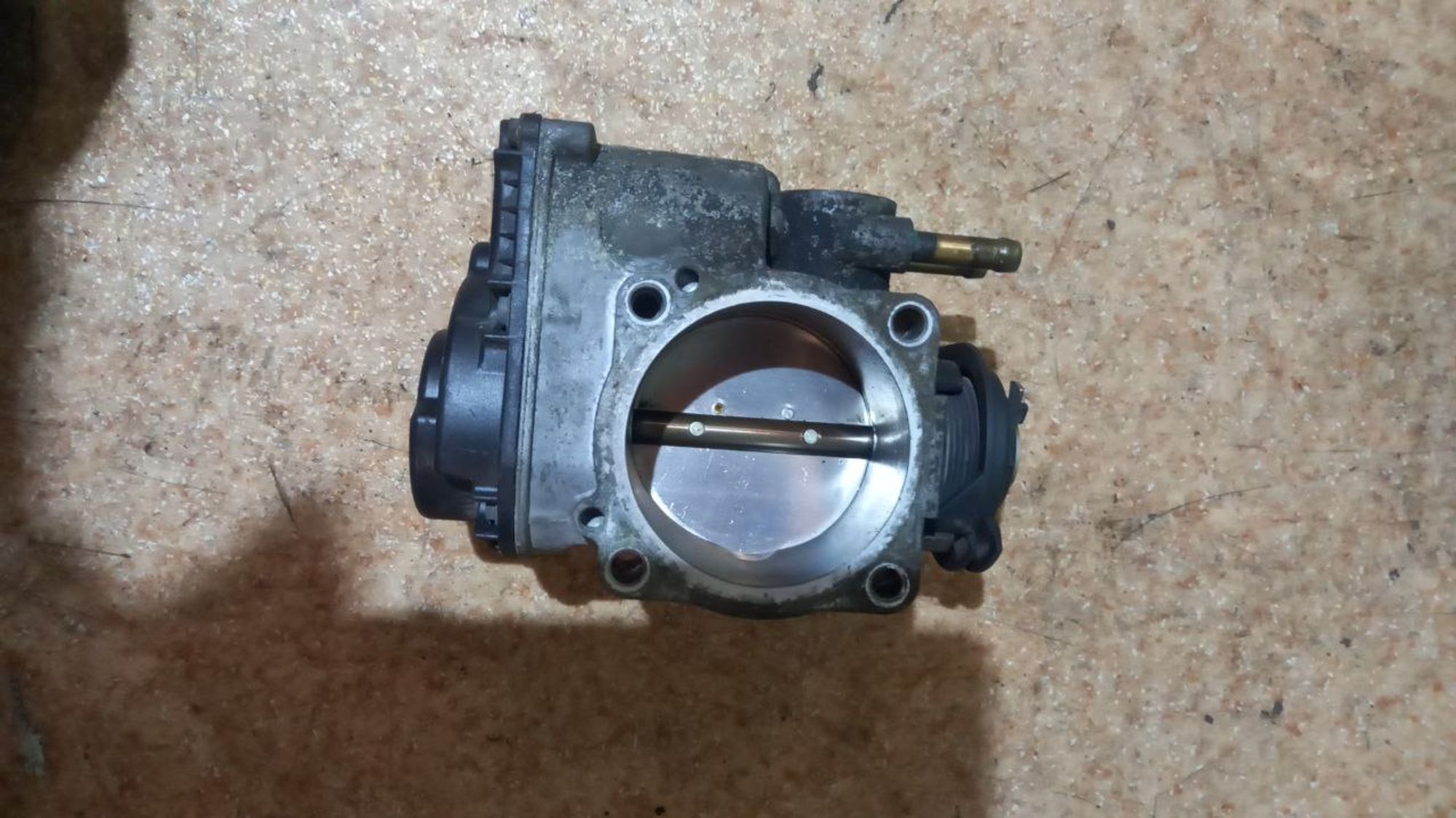 https://ycs.partsauto.market/partsauto-images/thmbs/userImages/7cfef6f3f711b4301ce5946b404c3455/part/22cbaf0a-f4f6-4f2a-ae3b-ace5f1f0aa08_1707815846541.jpg