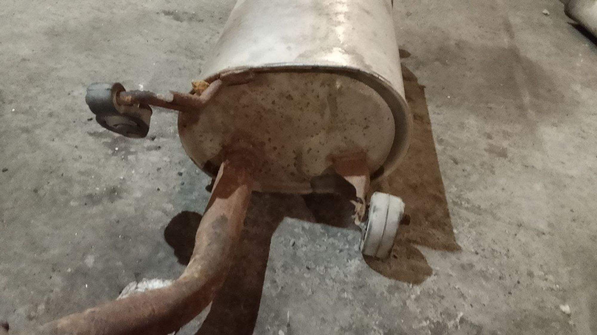 https://ycs.partsauto.market/partsauto-images/thmbs/userImages/7cfef6f3f711b4301ce5946b404c3455/part/29af49e4-0b0b-4331-b20d-728133e7562a_1731317307287.jpg