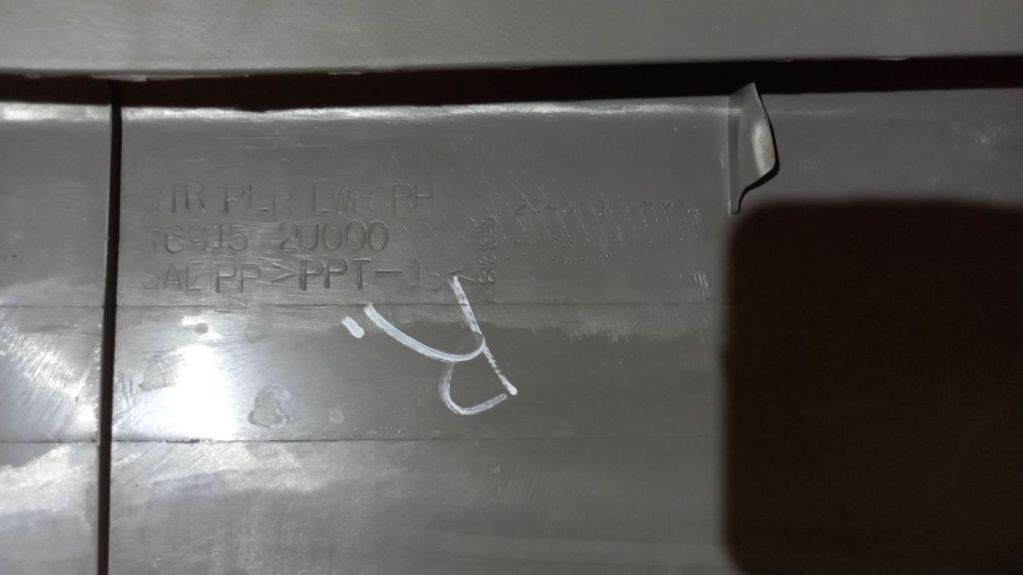 https://ycs.partsauto.market/partsauto-images/thmbs/userImages/7cfef6f3f711b4301ce5946b404c3455/part/2f136d09-427d-457f-b332-dbe555e092e0_1713636050581.jpg