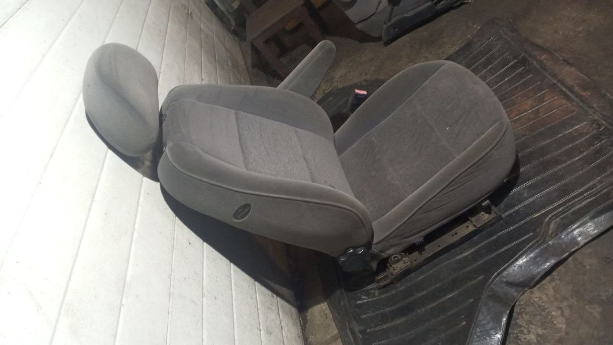 https://ycs.partsauto.market/partsauto-images/thmbs/userImages/7cfef6f3f711b4301ce5946b404c3455/part/2fb5d09f-b1df-4a4f-b8dd-2a5dc0f99ac6_1735392912326.jpg