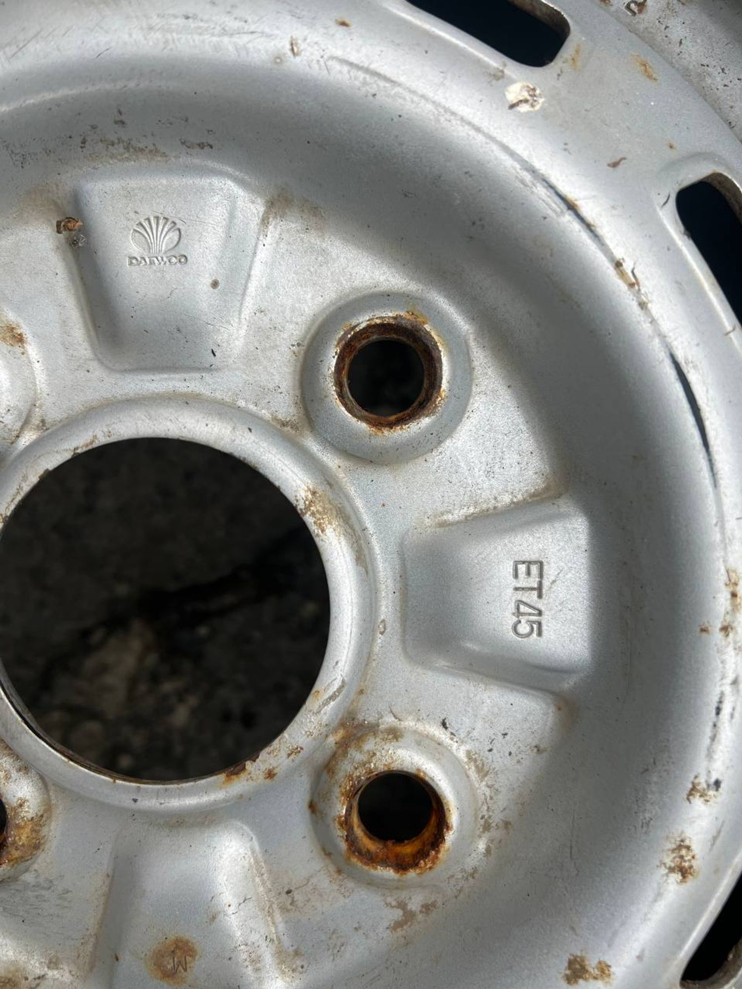 https://ycs.partsauto.market/partsauto-images/thmbs/userImages/7cfef6f3f711b4301ce5946b404c3455/part/3274b3e9-8e2a-4c51-949a-0bbacf68ac4f_1775256192542.jpg