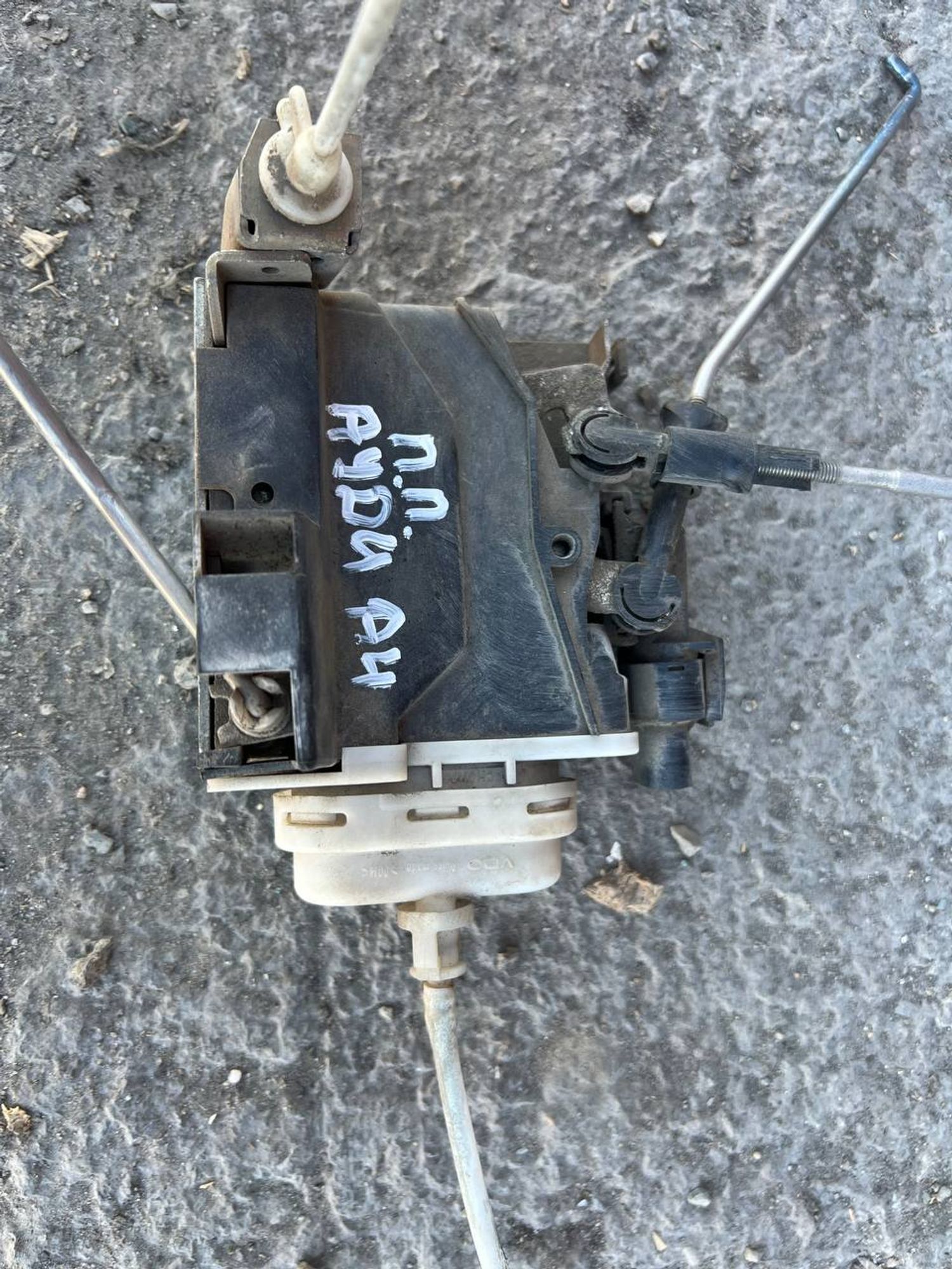 https://ycs.partsauto.market/partsauto-images/thmbs/userImages/7cfef6f3f711b4301ce5946b404c3455/part/35519cf0-d272-484e-9689-66a36744259e_1775111116393.jpg