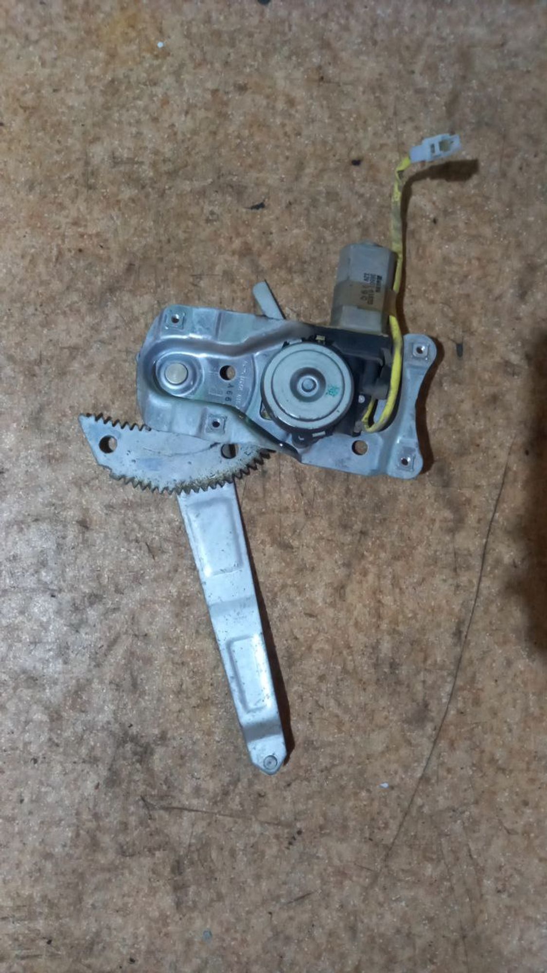 https://ycs.partsauto.market/partsauto-images/thmbs/userImages/7cfef6f3f711b4301ce5946b404c3455/part/37fecbeb-33b1-4008-92cc-452e7bc458ac_1722411361915.jpg