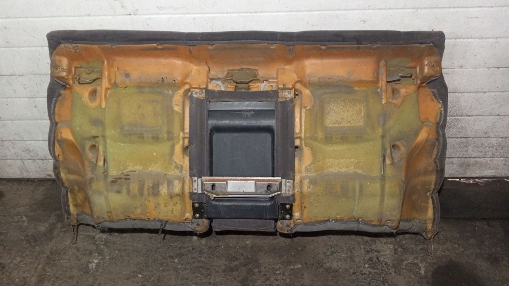 https://ycs.partsauto.market/partsauto-images/thmbs/userImages/7cfef6f3f711b4301ce5946b404c3455/part/3c1450af-e281-496b-be6e-df22cf289730_1739207967620.jpg