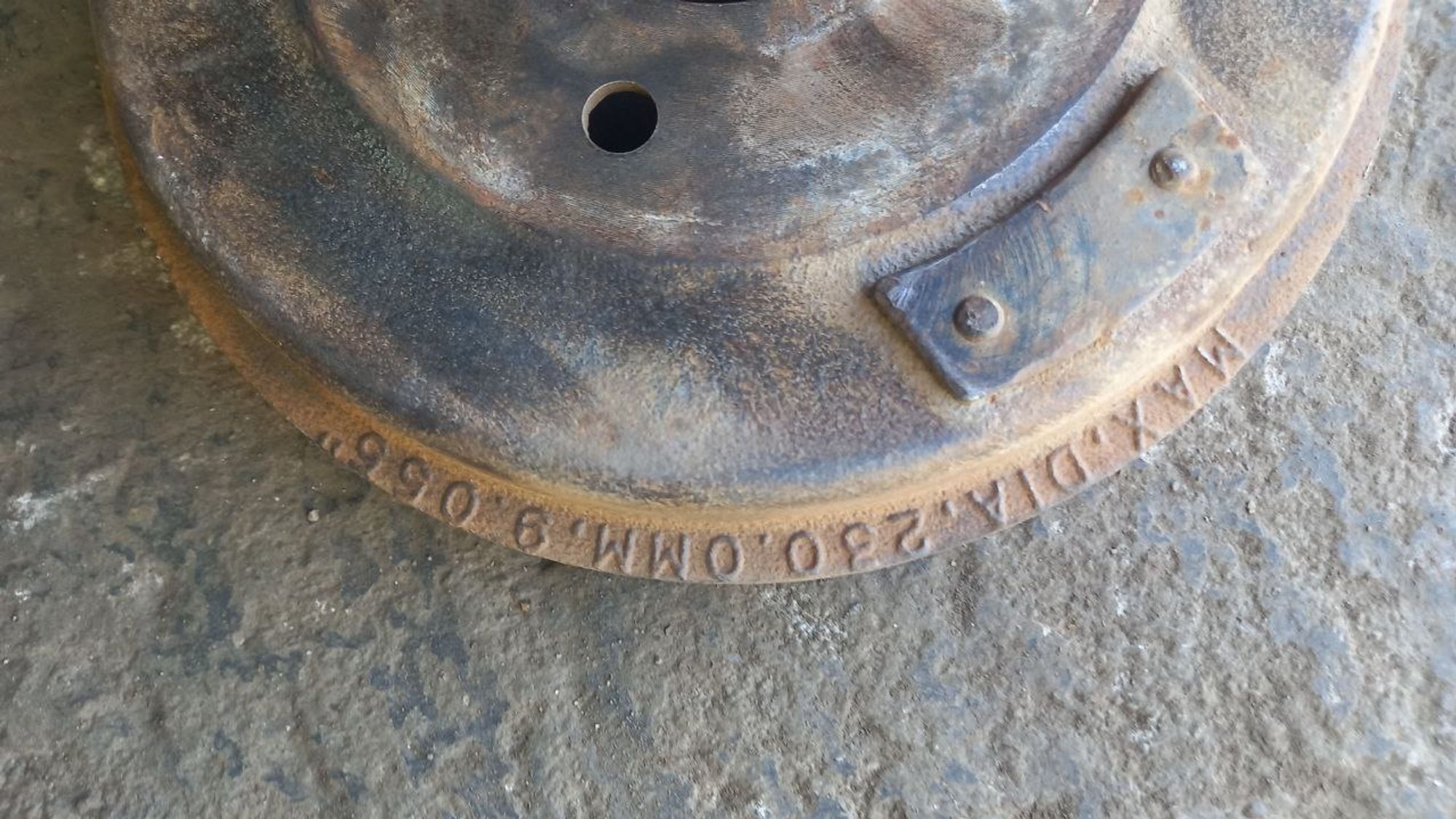 https://ycs.partsauto.market/partsauto-images/thmbs/userImages/7cfef6f3f711b4301ce5946b404c3455/part/3e531608-1147-4cce-beb2-9e06329d0fb1_1725809632742.jpg