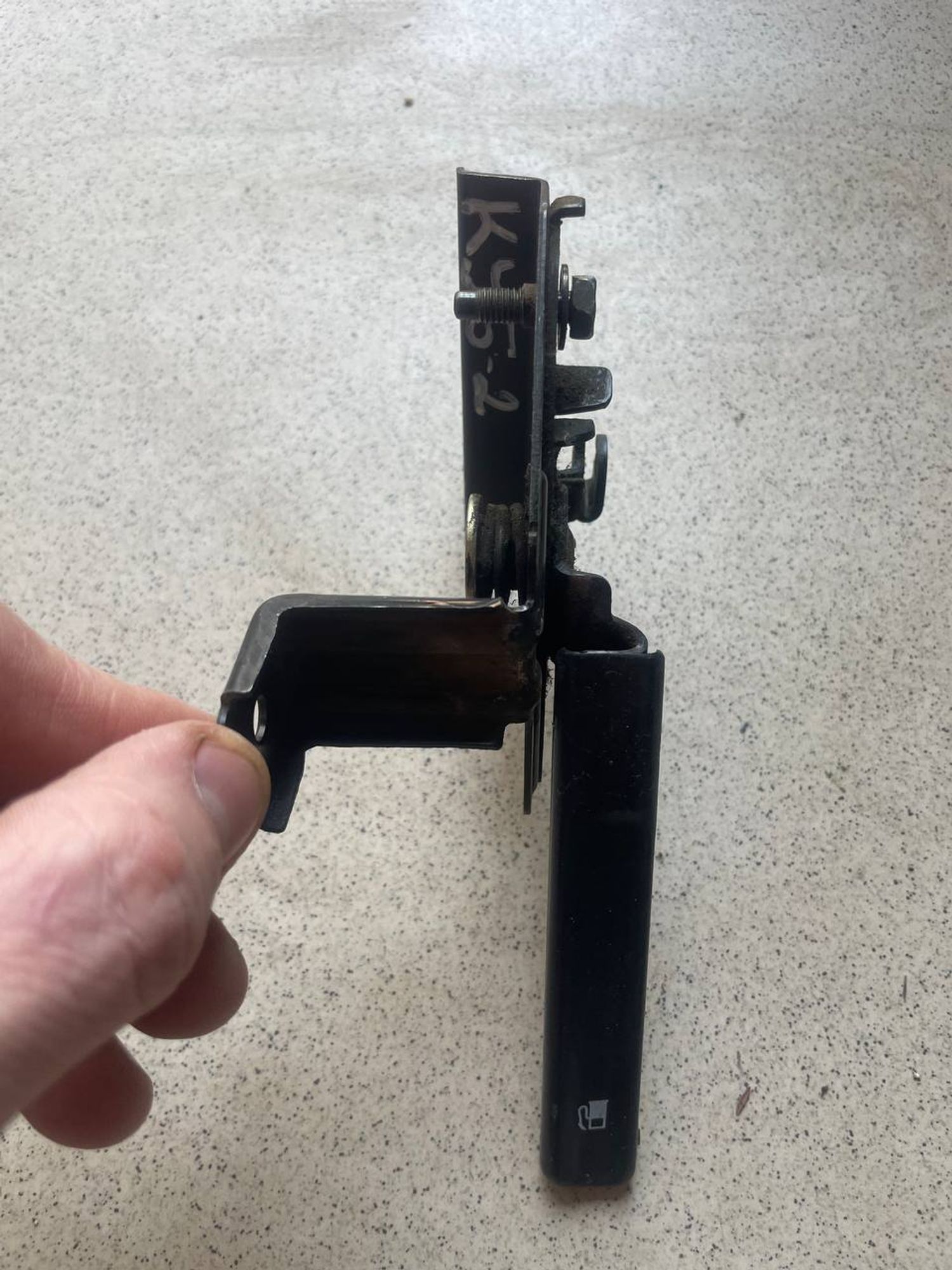 https://ycs.partsauto.market/partsauto-images/thmbs/userImages/7cfef6f3f711b4301ce5946b404c3455/part/40749807-197f-4e1d-a4de-e7bcfde01ab1_1779349374597.jpg