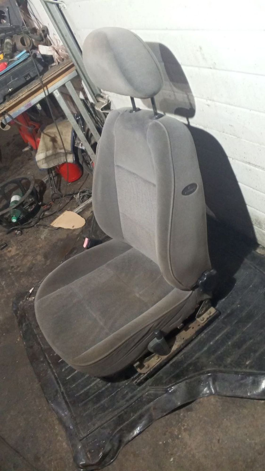 https://ycs.partsauto.market/partsauto-images/thmbs/userImages/7cfef6f3f711b4301ce5946b404c3455/part/41269e2a-7217-4424-a93d-d382cc79b809_1735392912197.jpg