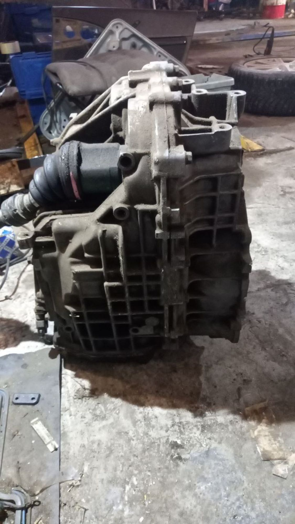 https://ycs.partsauto.market/partsauto-images/thmbs/userImages/7cfef6f3f711b4301ce5946b404c3455/part/426fe3ee-b84a-419a-a778-87cbabbcc78b_1708680401898.jpg
