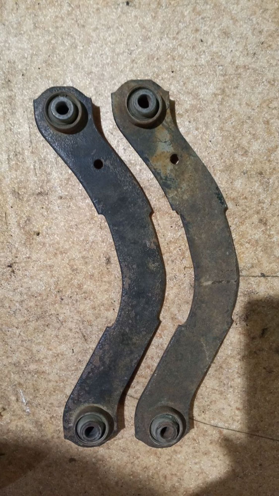 https://ycs.partsauto.market/partsauto-images/thmbs/userImages/7cfef6f3f711b4301ce5946b404c3455/part/4be9f996-e8f8-4f06-bd8b-a584792f60ac_1732182037986.jpg