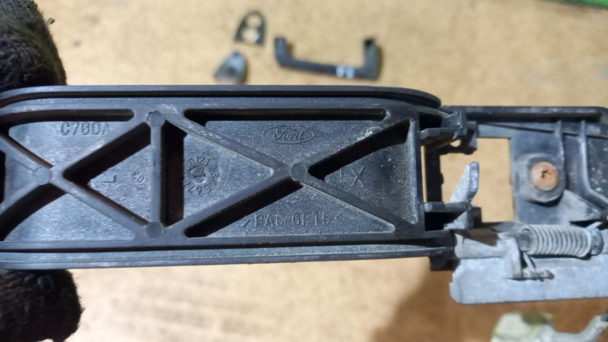 https://ycs.partsauto.market/partsauto-images/thmbs/userImages/7cfef6f3f711b4301ce5946b404c3455/part/4e0c01f8-8ee0-4ade-be2d-a0a449ae9855_1703591239969.jpg