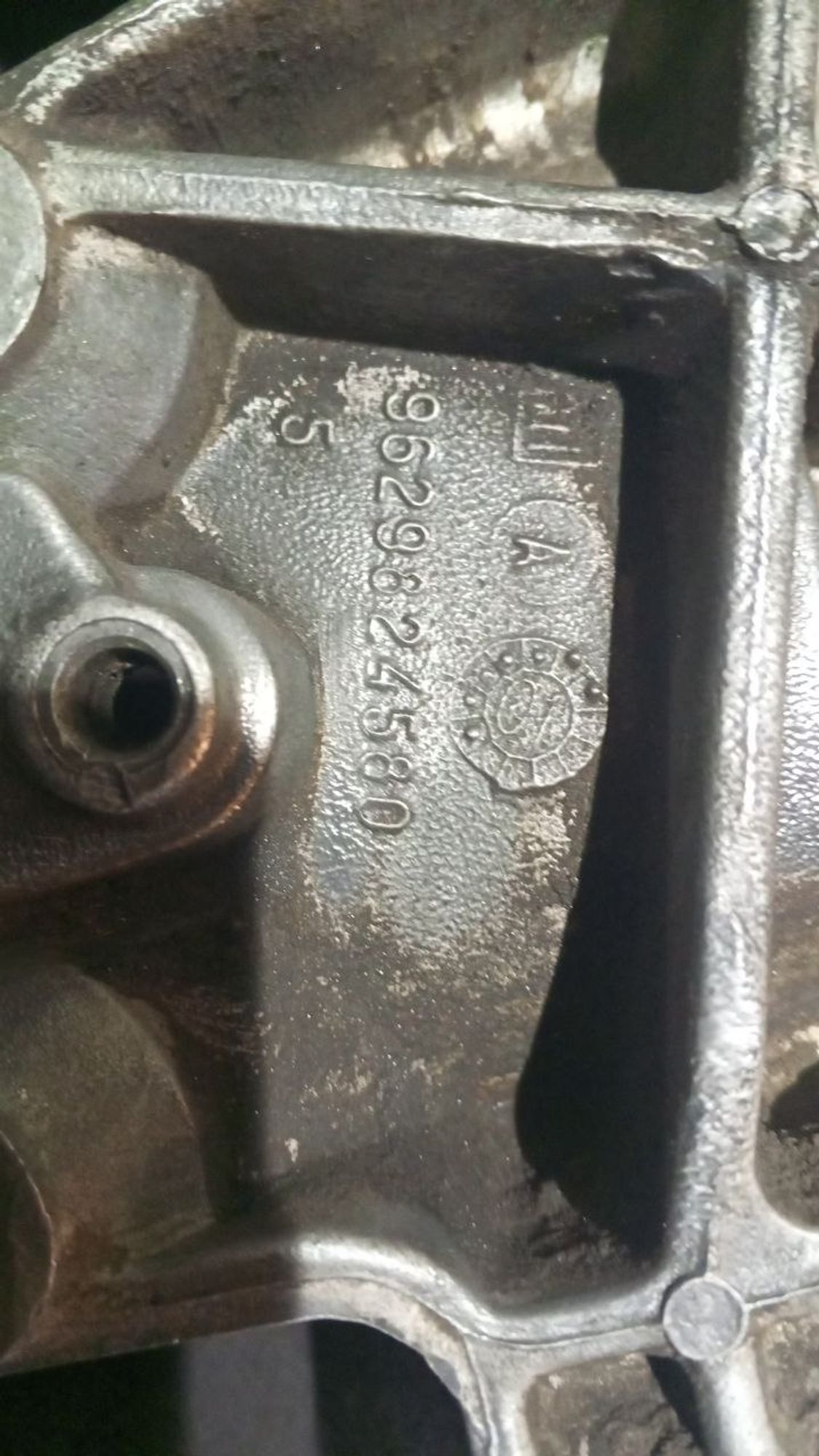 https://ycs.partsauto.market/partsauto-images/thmbs/userImages/7cfef6f3f711b4301ce5946b404c3455/part/526130da-6580-4acf-bf30-659eae3239f5_1737721965761.jpg