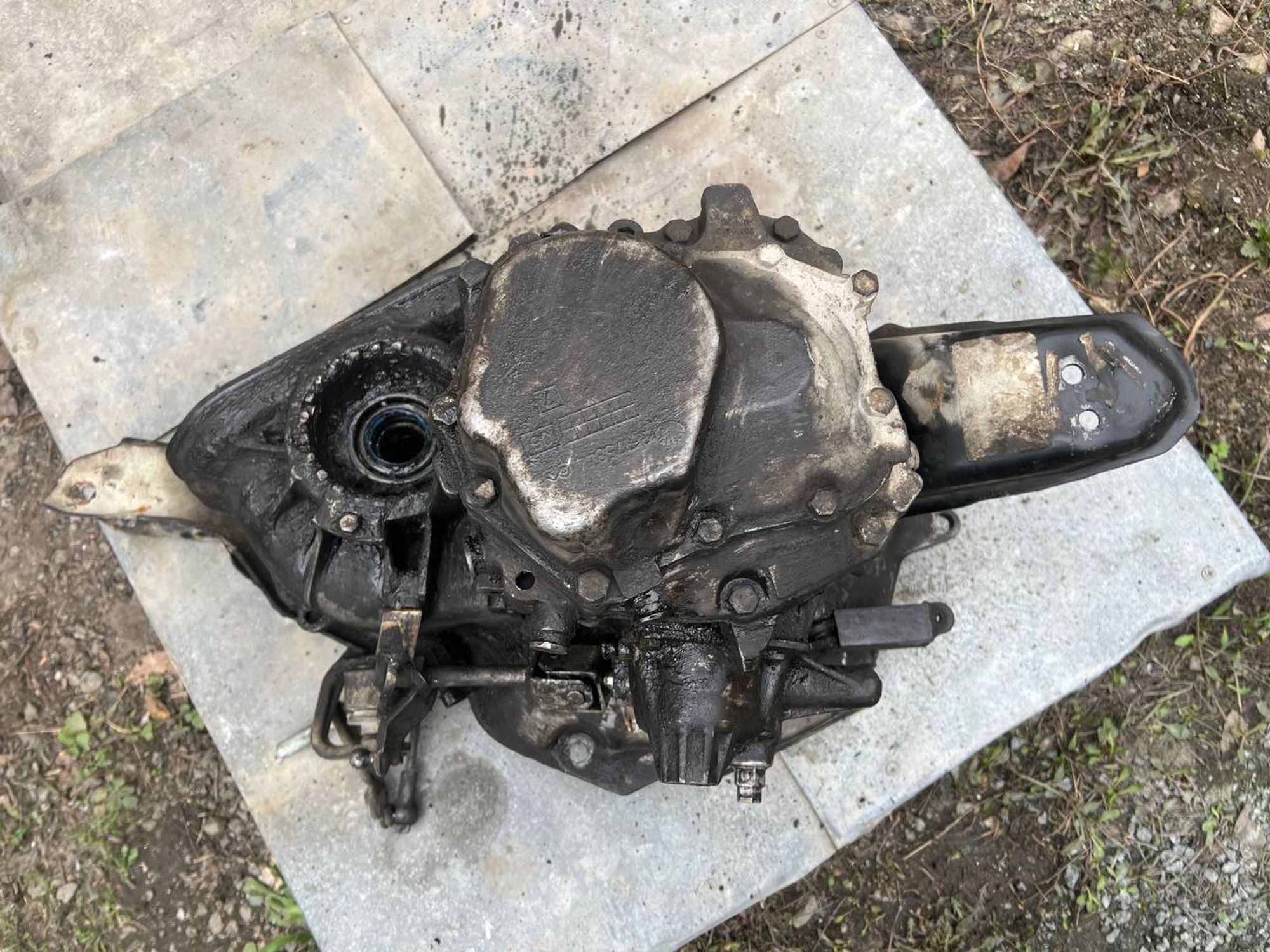 https://ycs.partsauto.market/partsauto-images/thmbs/userImages/7cfef6f3f711b4301ce5946b404c3455/part/53e24eb6-8fd4-4049-8516-b769bc53f4fb_1775256598690.jpg
