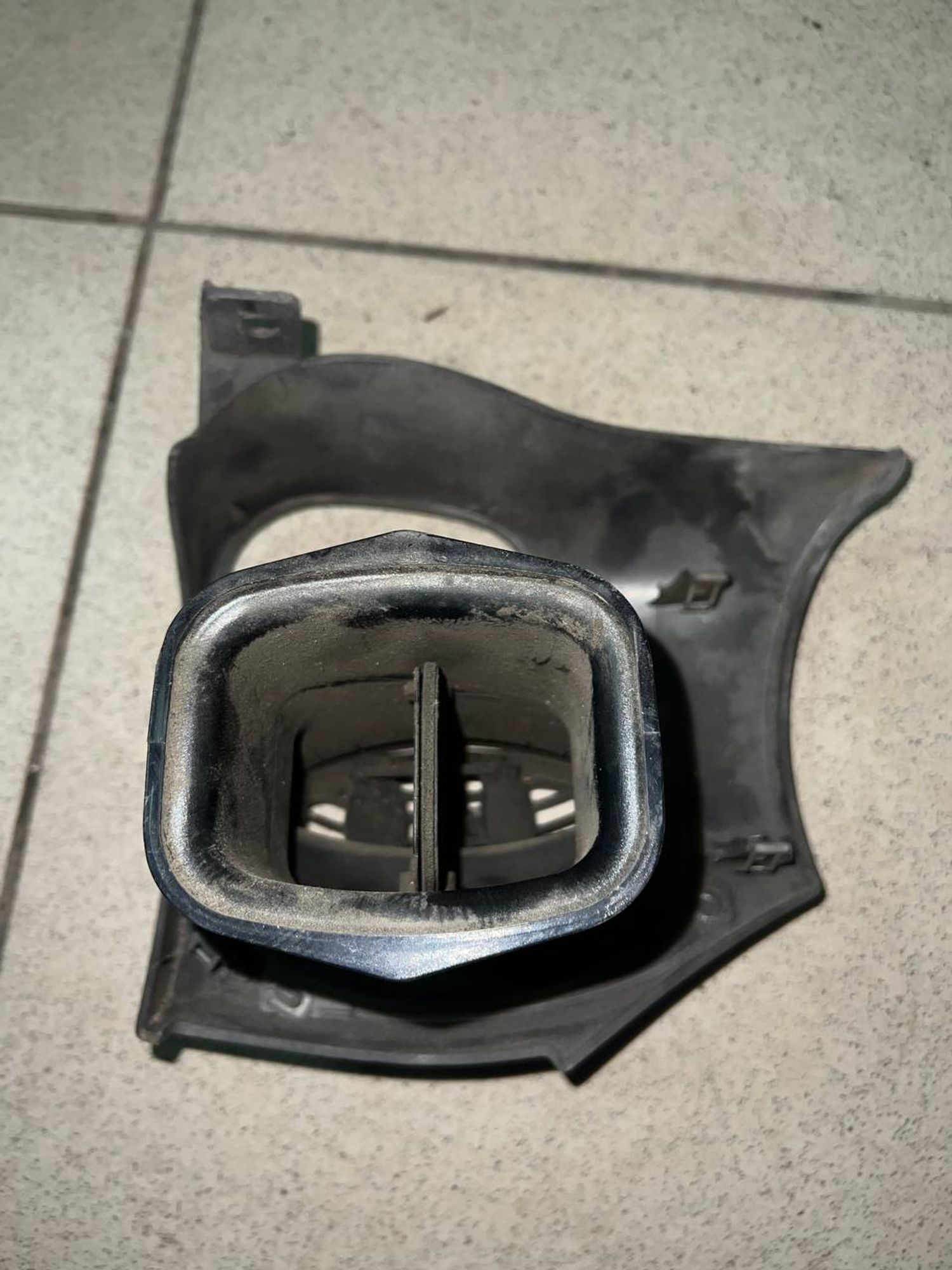 https://ycs.partsauto.market/partsauto-images/thmbs/userImages/7cfef6f3f711b4301ce5946b404c3455/part/626962c5-1da3-48a3-80de-135cc4492b7a_1775255847143.jpg